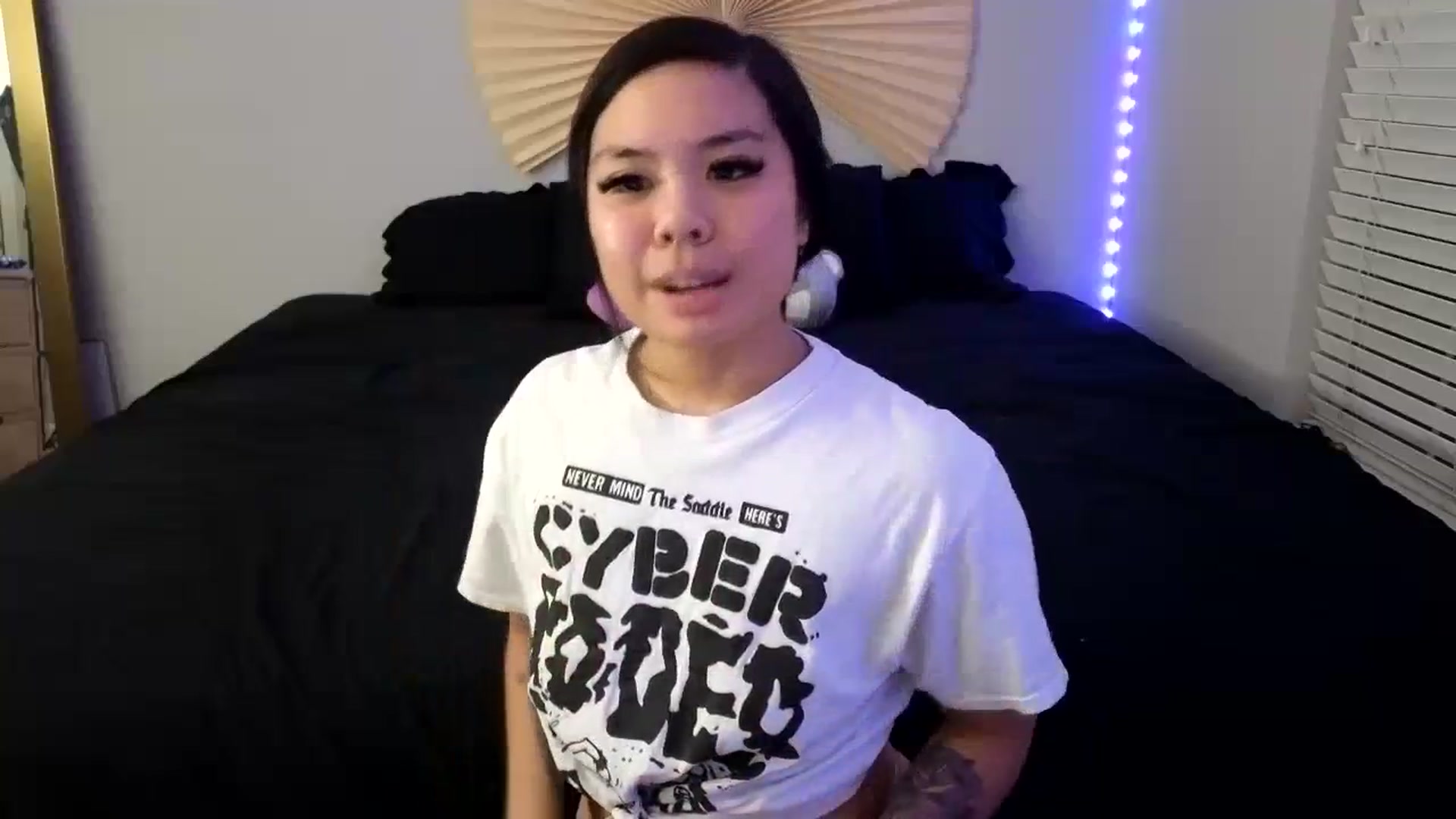 Gallery image thumbnail from dolllface's myfreecams stream on, 09/30/2023, 07:45 image 9 of 20