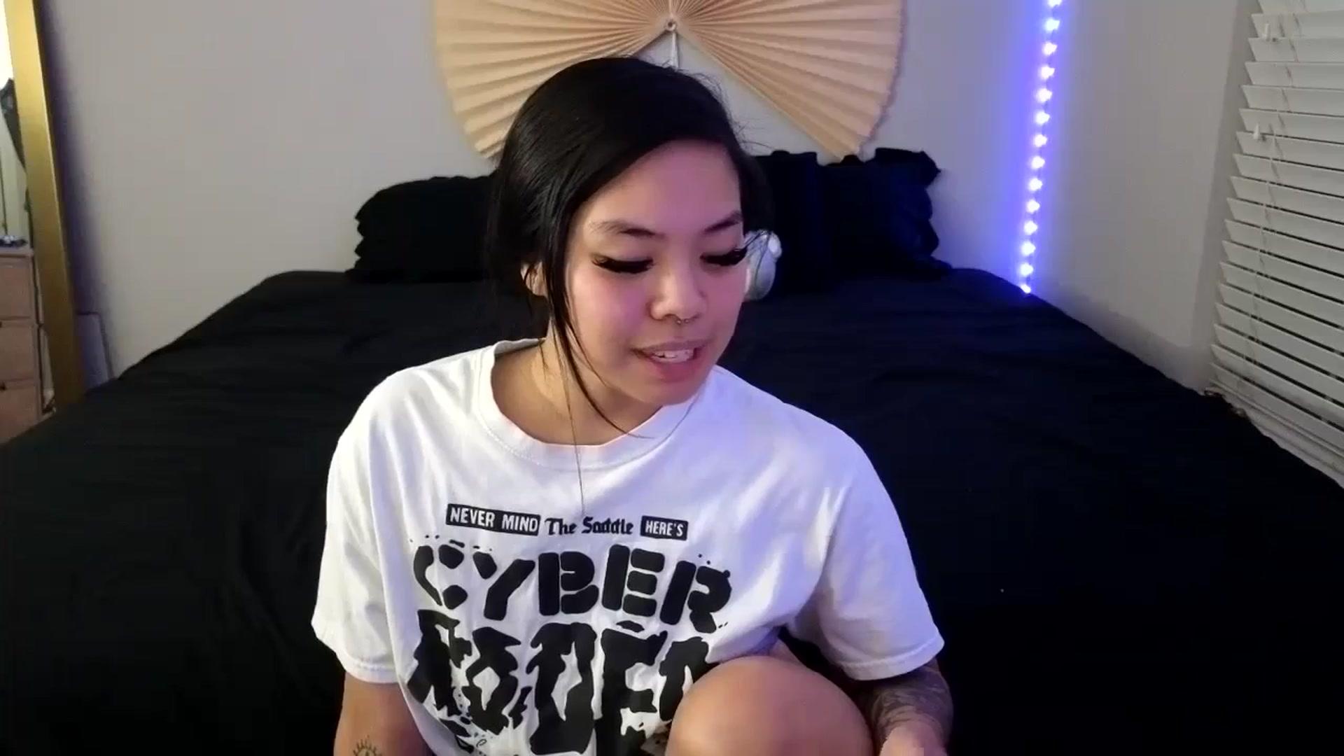 Gallery image thumbnail from dolllface's myfreecams stream on, 09/30/2023, 07:45 image 11 of 20