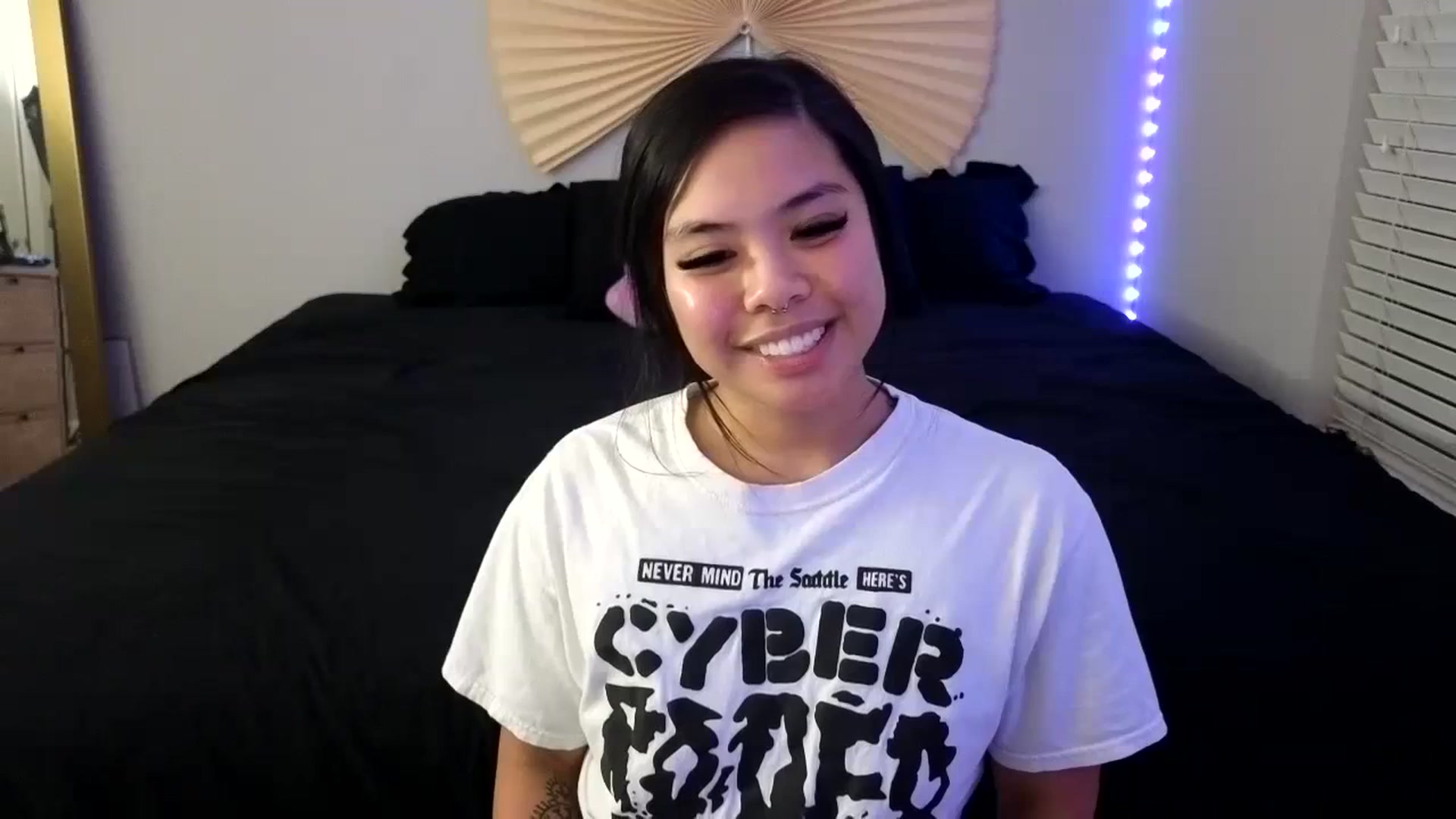 Gallery image thumbnail from dolllface's myfreecams stream on, 09/30/2023, 08:50 image 13 of 20