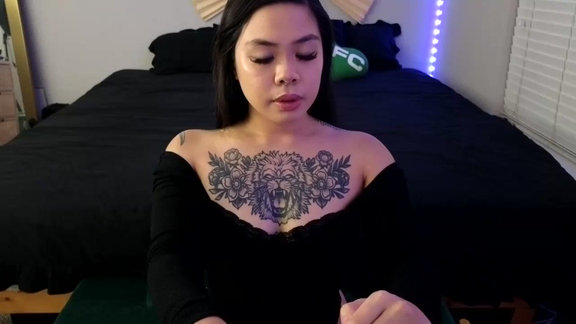 Gallery image thumbnail from dolllface's myfreecams stream on, 10/02/2023, 08:16 image 1 of 20