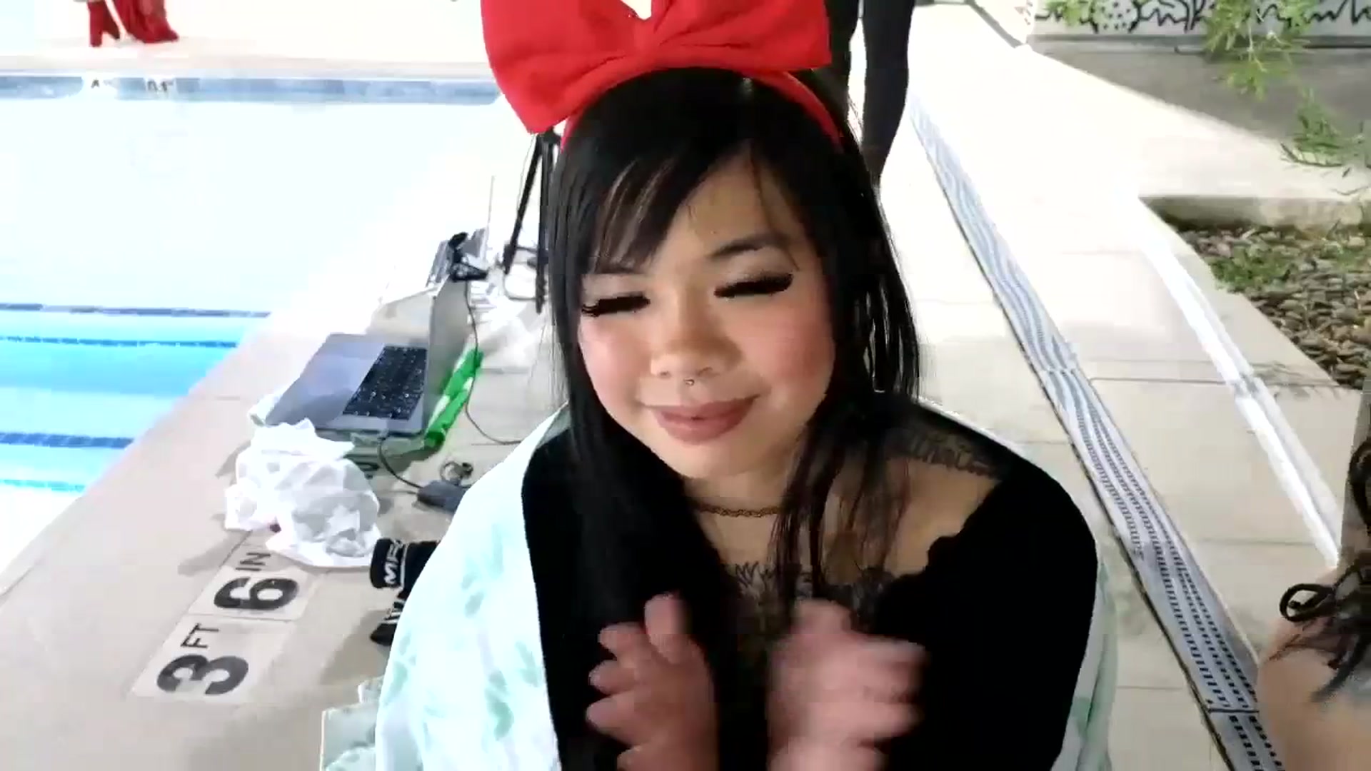 Gallery image thumbnail from dolllface's myfreecams stream on, 10/12/2023, 06:41 image 4 of 20