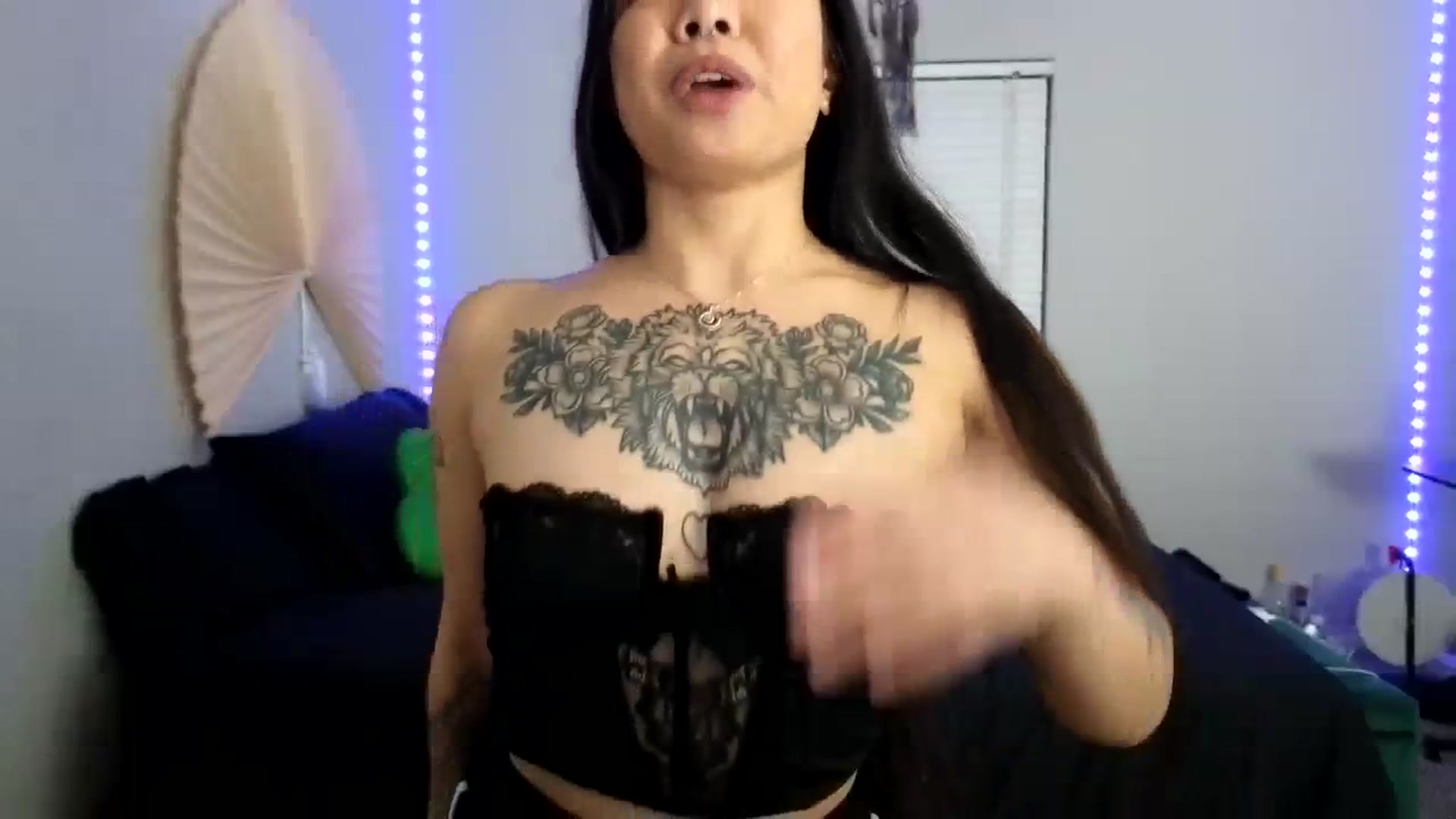 Gallery image thumbnail from dolllface's myfreecams stream on, 10/18/2023, 09:24 image 9 of 20