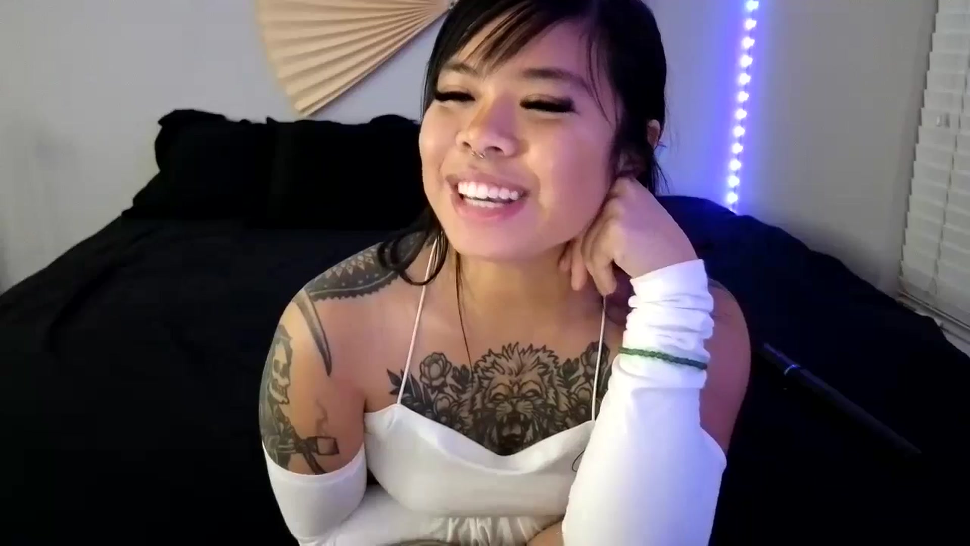 Gallery image thumbnail from dolllface's myfreecams stream on, 10/21/2023, 10:14 image 11 of 20