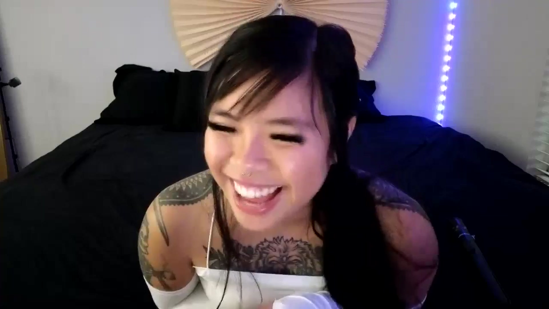Gallery image thumbnail from dolllface's myfreecams stream on, 10/21/2023, 12:35 image 8 of 20