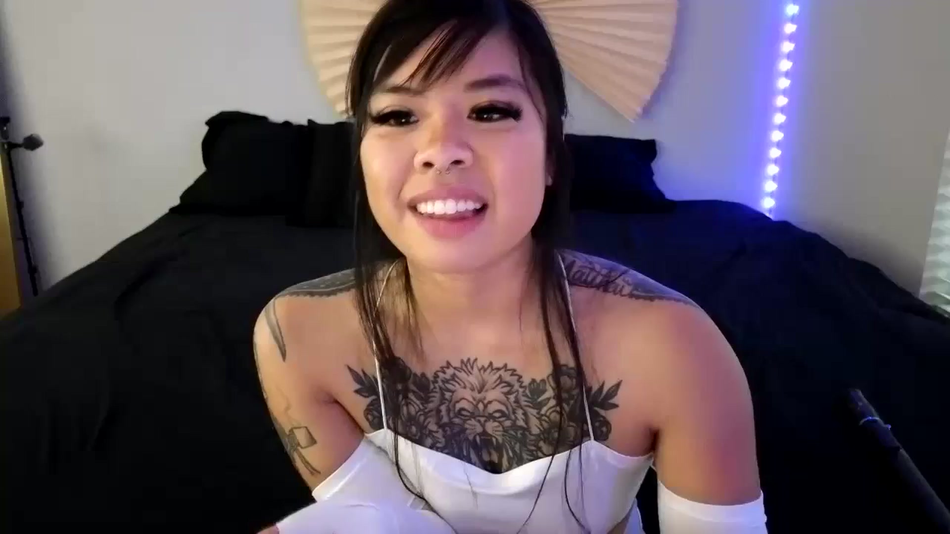 Gallery image thumbnail from dolllface's myfreecams stream on, 10/21/2023, 12:35 image 18 of 20