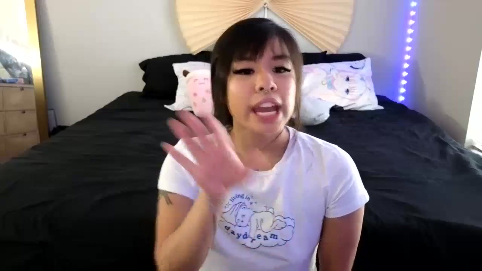 Gallery image thumbnail from dolllface's myfreecams stream on, 10/25/2023, 19:44 image 19 of 20