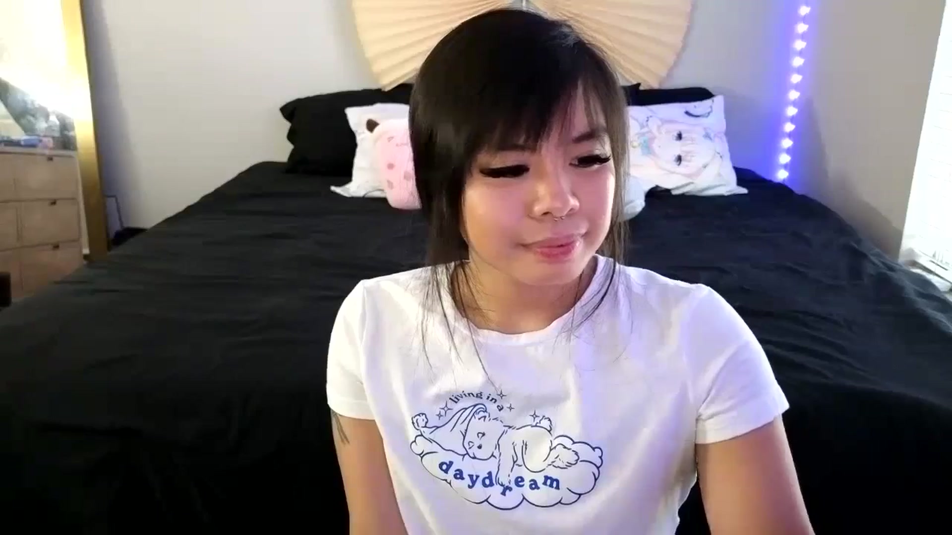 Gallery image thumbnail from dolllface's myfreecams stream on, 10/25/2023, 20:30 image 11 of 20