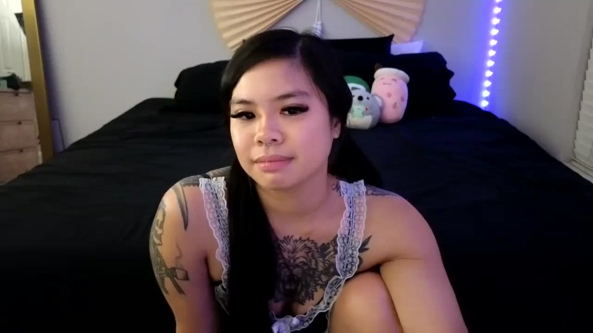 Gallery image thumbnail from dolllface's myfreecams stream on, 10/30/2023, 07:38 image 20 of 20