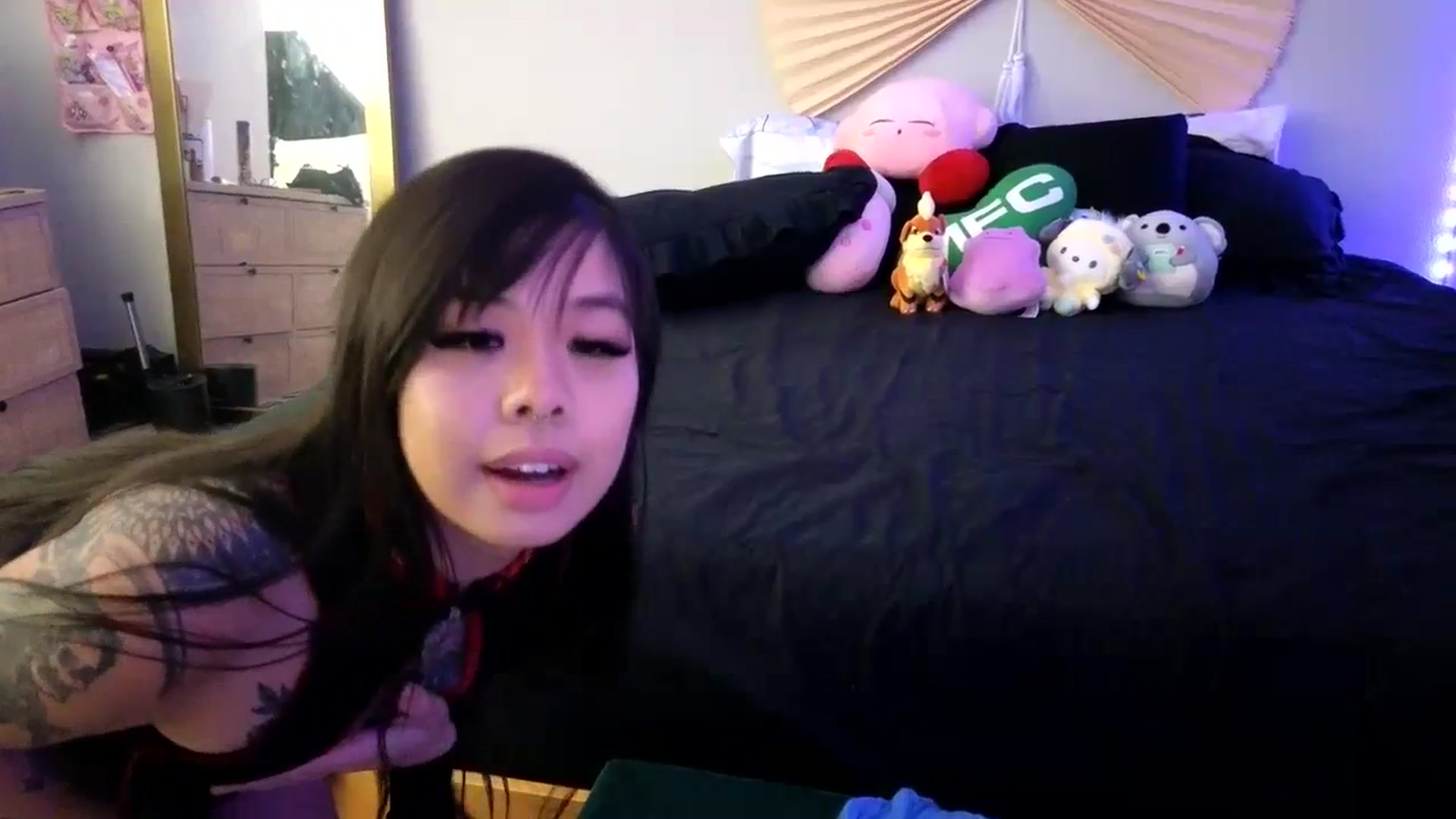 Gallery image thumbnail from dolllface's myfreecams stream on, 10/31/2023, 07:11 image 20 of 20