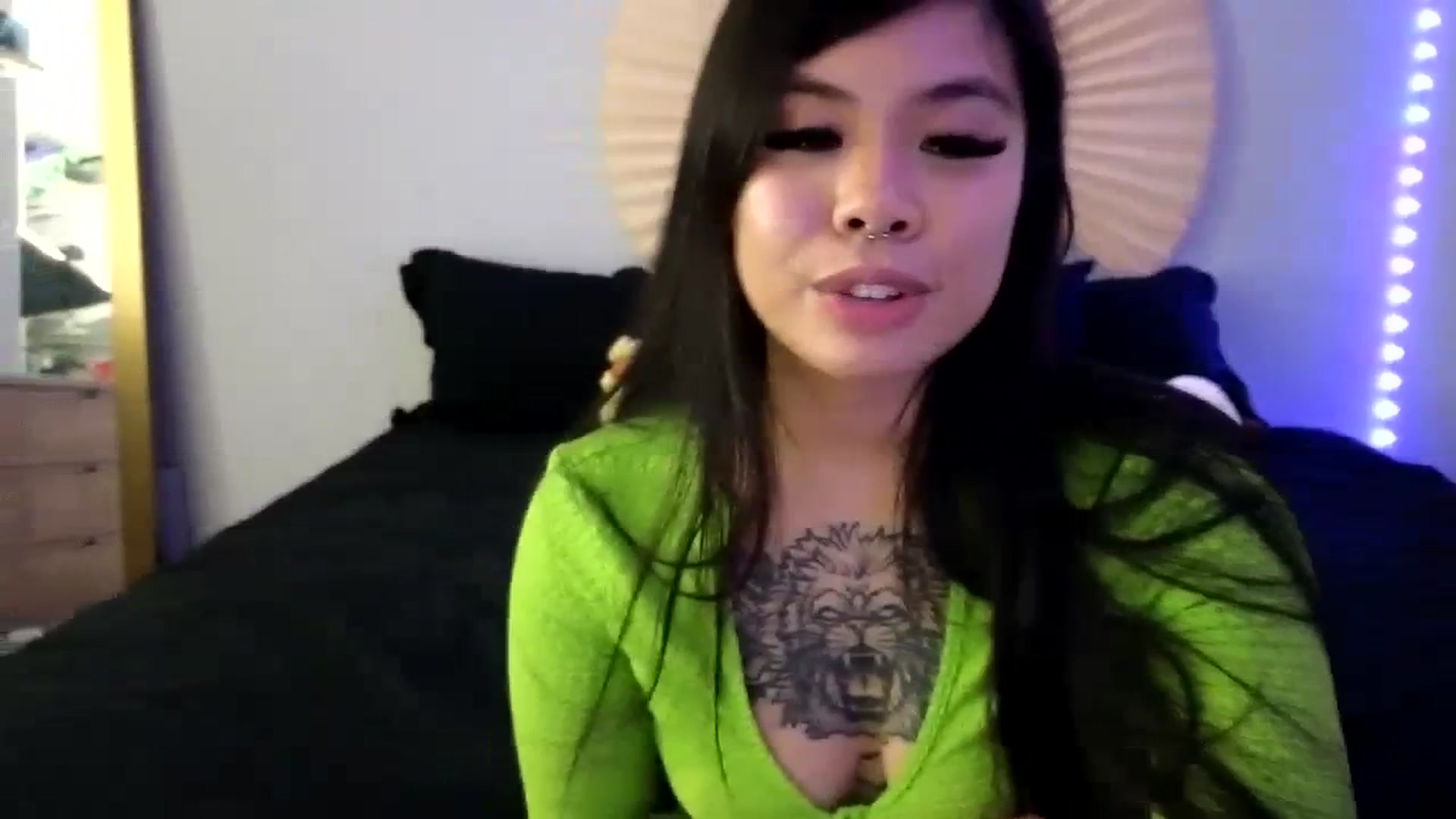 Gallery image thumbnail from dolllface's myfreecams stream on, 11/04/2023, 08:27 image 7 of 20