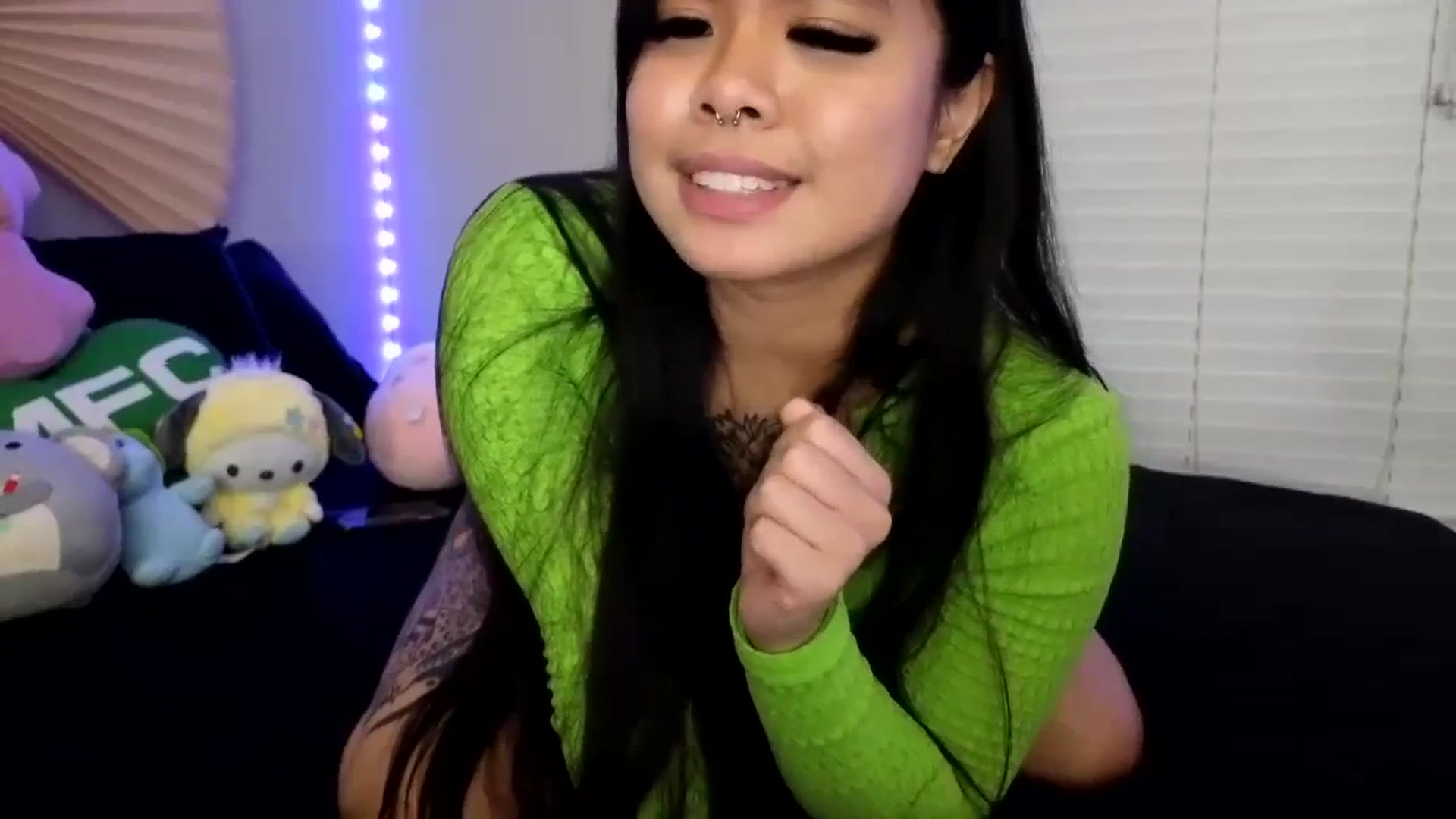 Gallery image thumbnail from dolllface's myfreecams stream on, 11/04/2023, 08:27 image 17 of 20