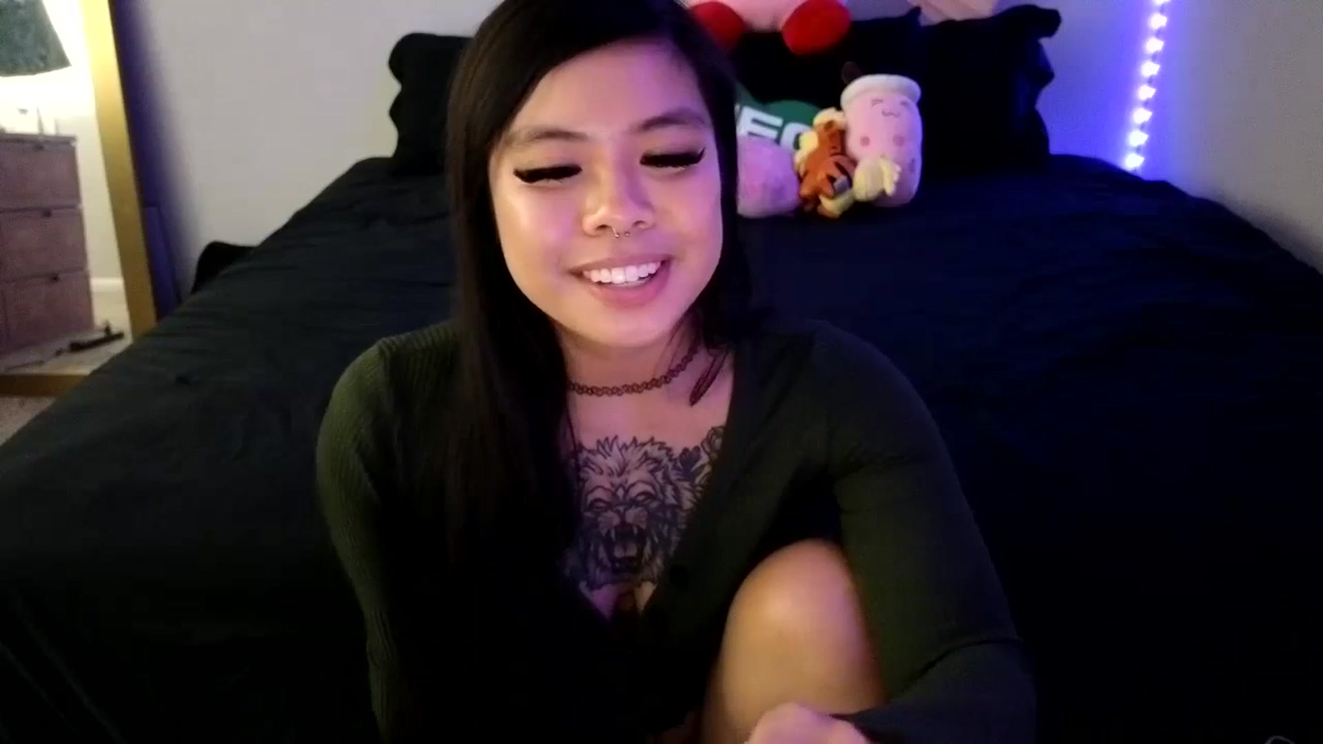 Gallery image thumbnail from dolllface's myfreecams stream on, 11/11/2023, 09:33 image 4 of 20