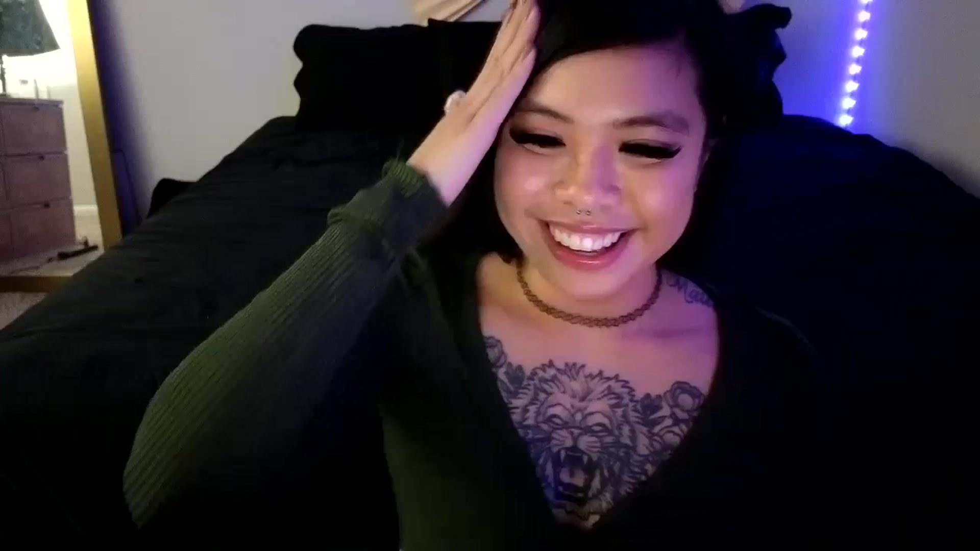 Gallery image thumbnail from dolllface's myfreecams stream on, 11/11/2023, 09:33 image 9 of 20