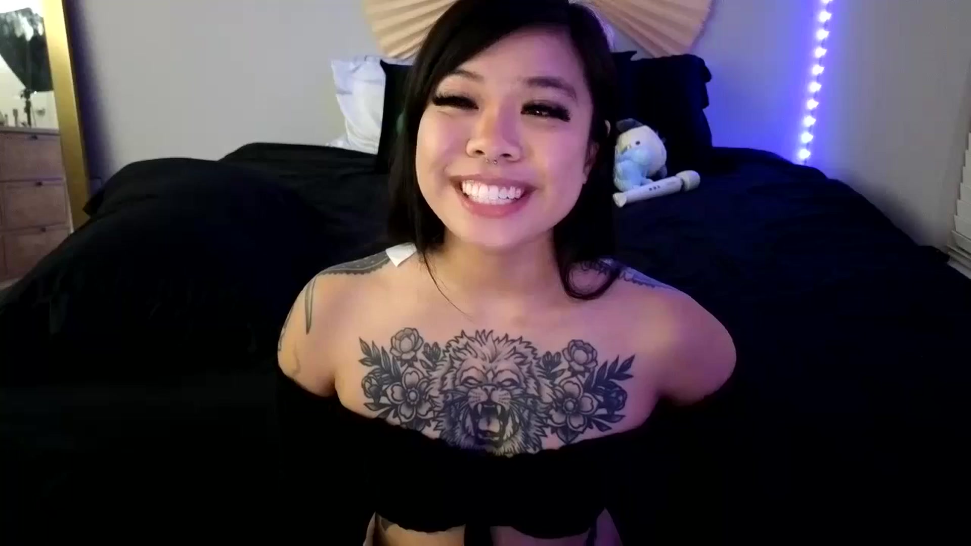 Gallery image thumbnail from dolllface's myfreecams stream on, 11/15/2023, 08:34 image 17 of 20