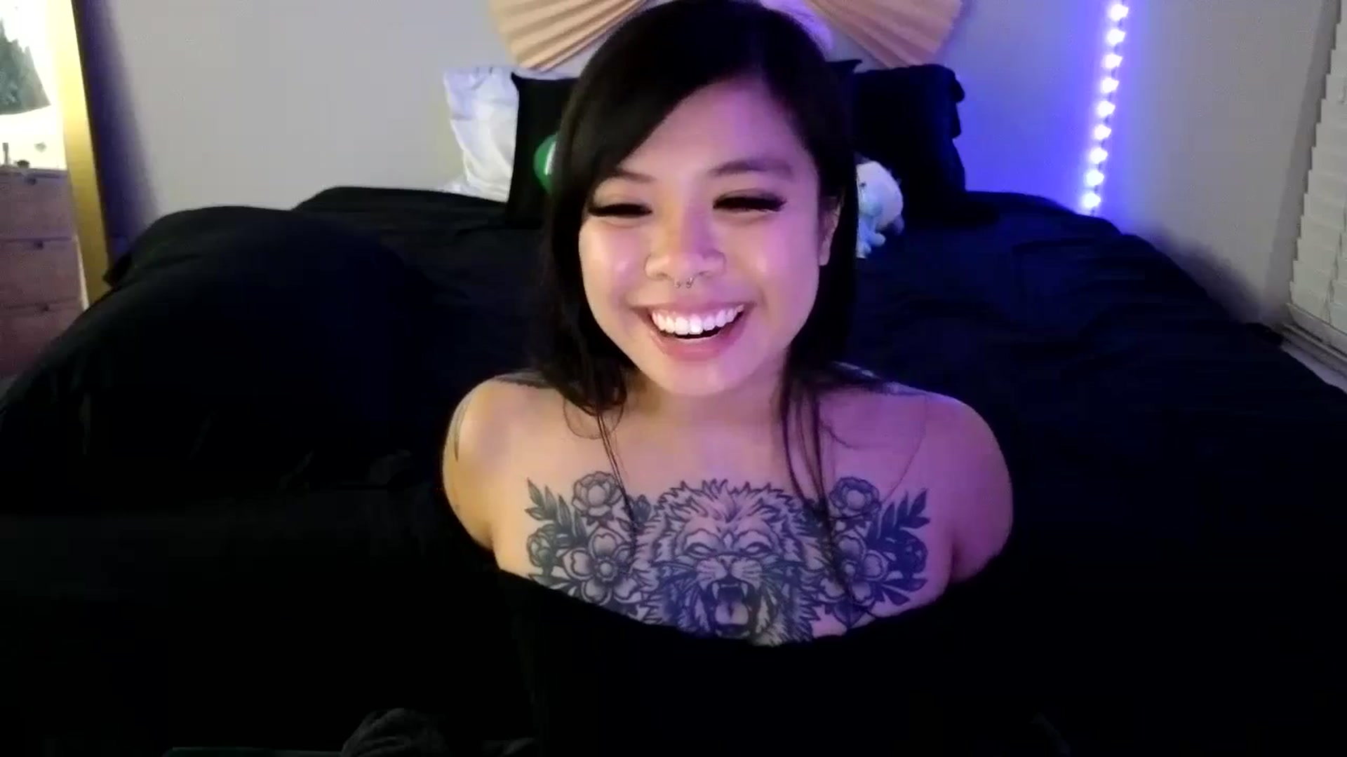 Gallery image thumbnail from dolllface's myfreecams stream on, 11/15/2023, 11:13 image 13 of 20