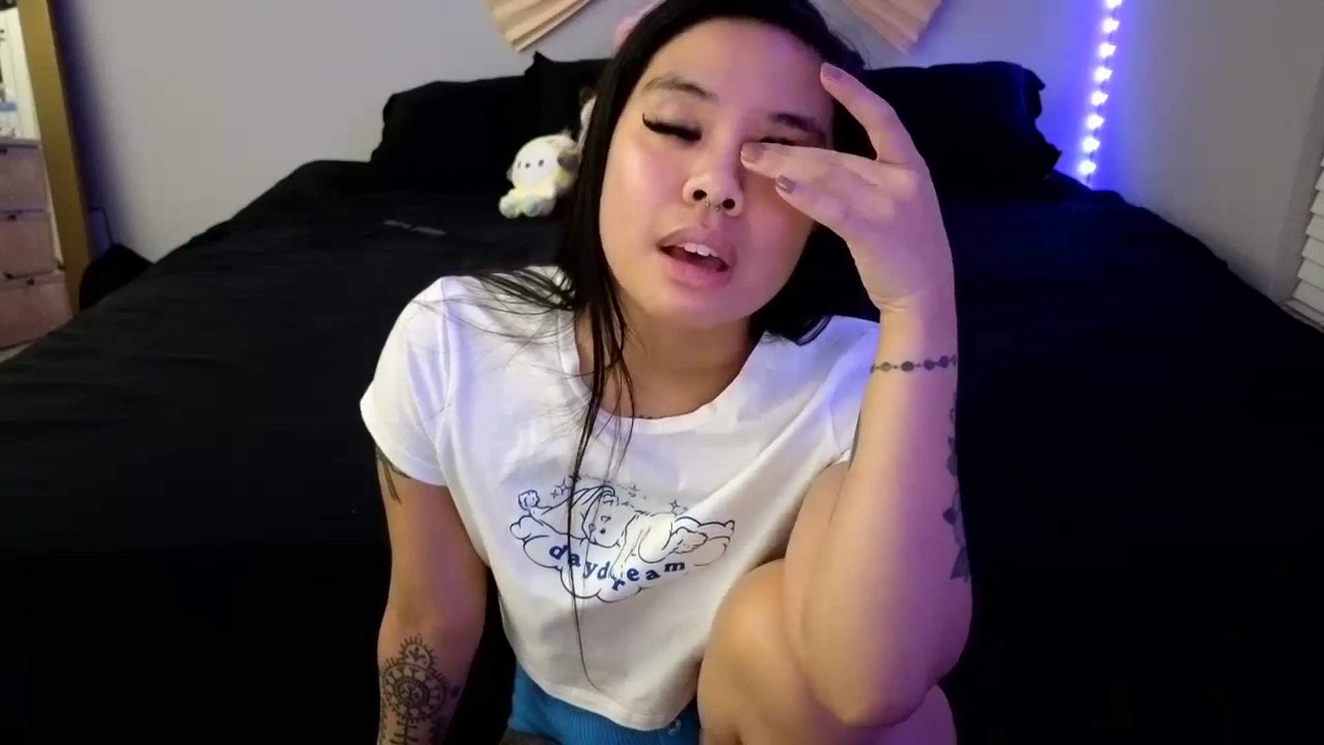 Gallery image thumbnail from dolllface's myfreecams stream on, 11/22/2023, 08:46 image 18 of 20