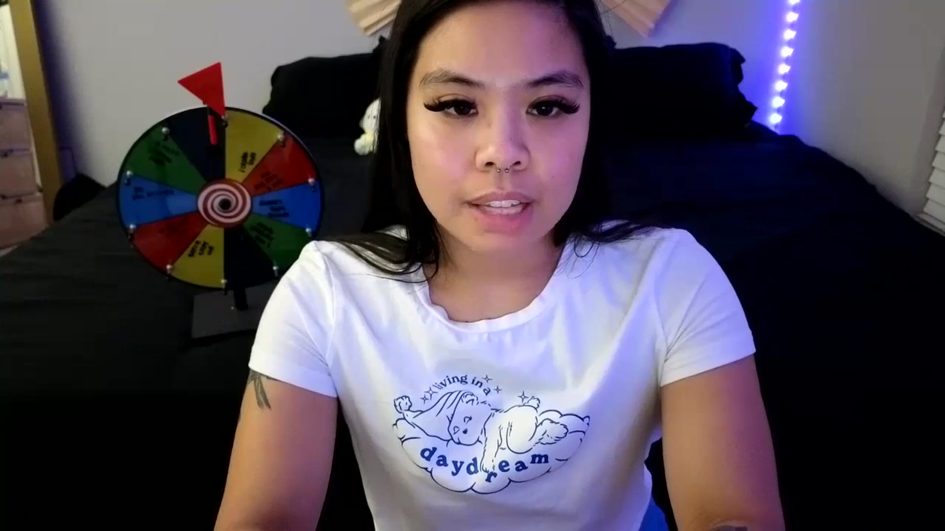 Gallery image thumbnail from dolllface's myfreecams stream on, 11/22/2023, 08:46 image 20 of 20