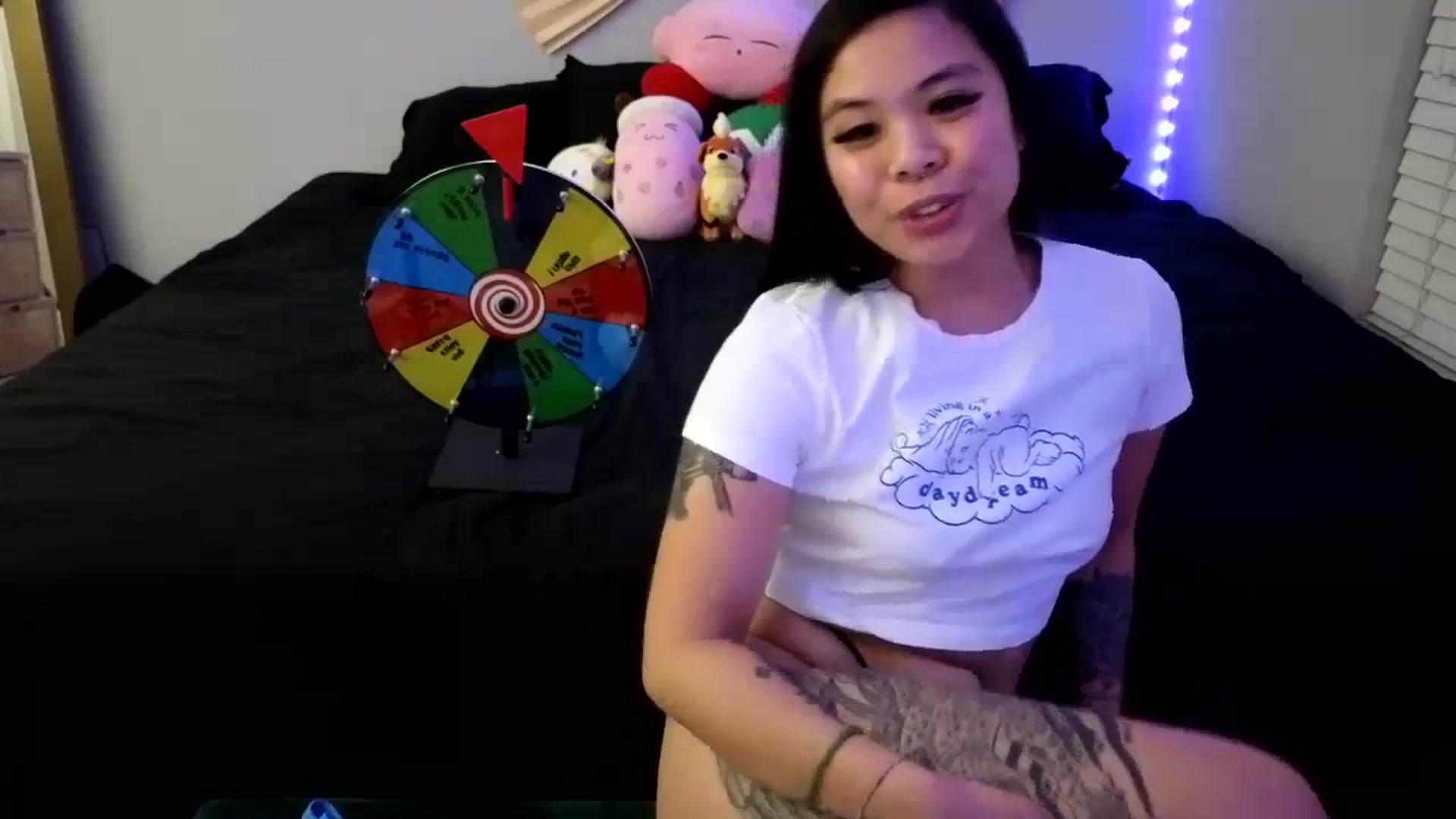 Gallery image thumbnail from dolllface's myfreecams stream on, 11/22/2023, 09:54 image 12 of 20