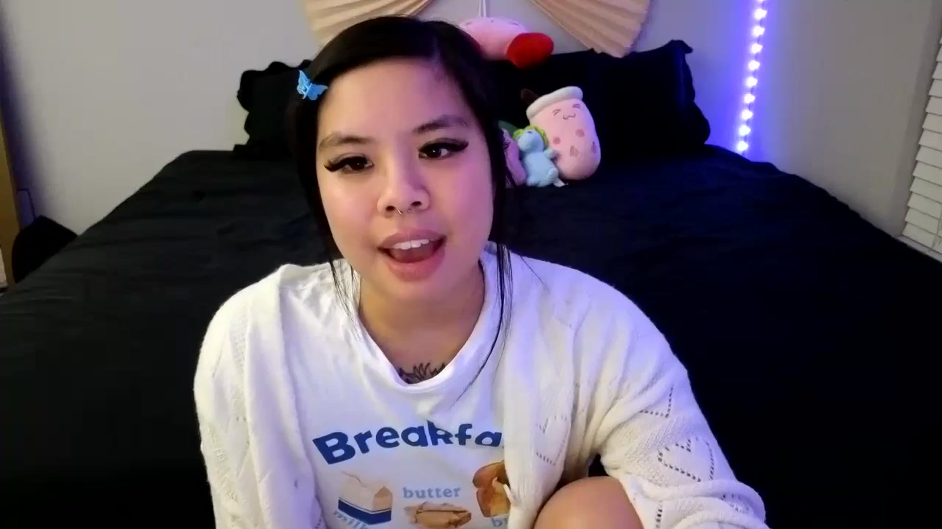 Gallery image thumbnail from dolllface's myfreecams stream on, 11/23/2023, 08:14 image 10 of 20