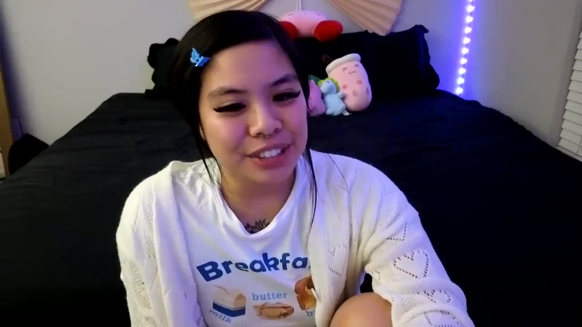 Gallery image thumbnail from dolllface's myfreecams stream on, 11/23/2023, 08:14 image 9 of 20