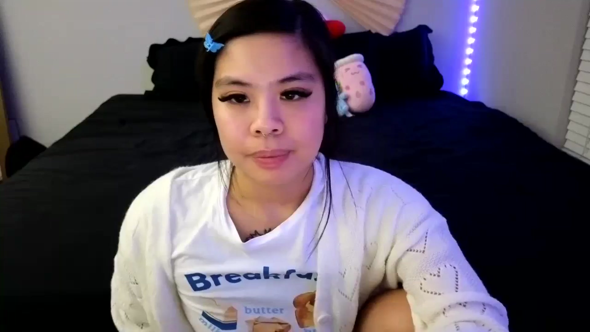 Gallery image thumbnail from dolllface's myfreecams stream on, 11/23/2023, 08:14 image 18 of 20