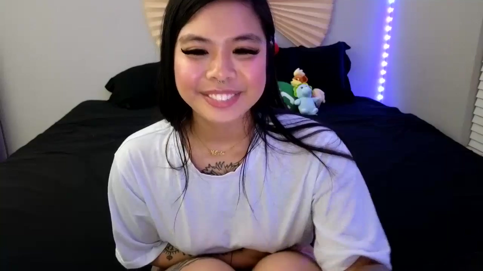 Gallery image thumbnail from dolllface's myfreecams stream on, 11/24/2023, 09:31 image 19 of 20
