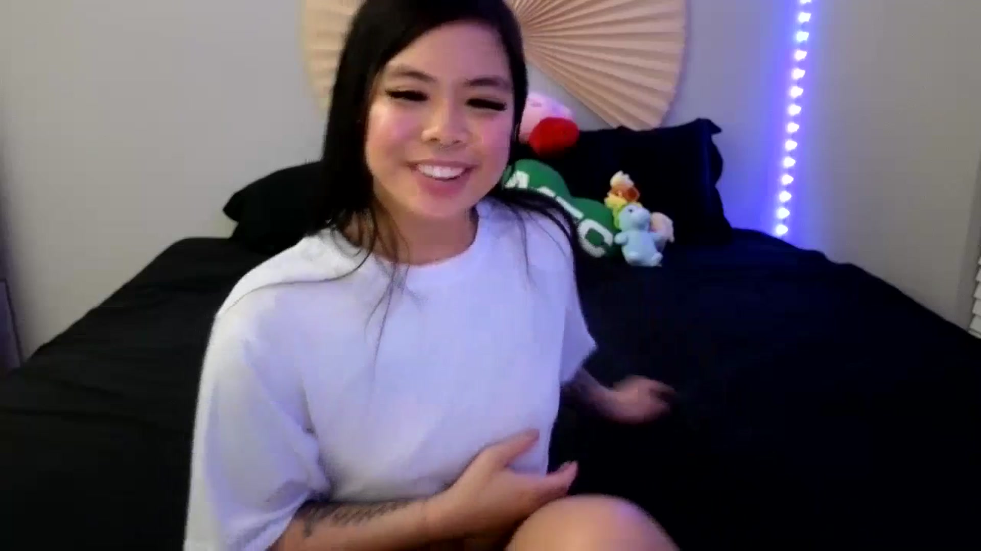 Gallery image thumbnail from dolllface's myfreecams stream on, 11/24/2023, 12:00 image 14 of 20