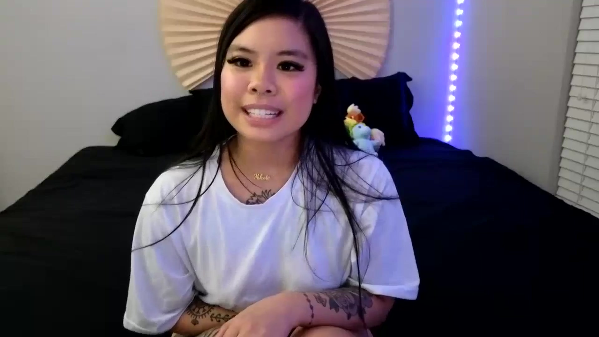 Gallery image thumbnail from dolllface's myfreecams stream on, 11/24/2023, 12:00 image 19 of 20
