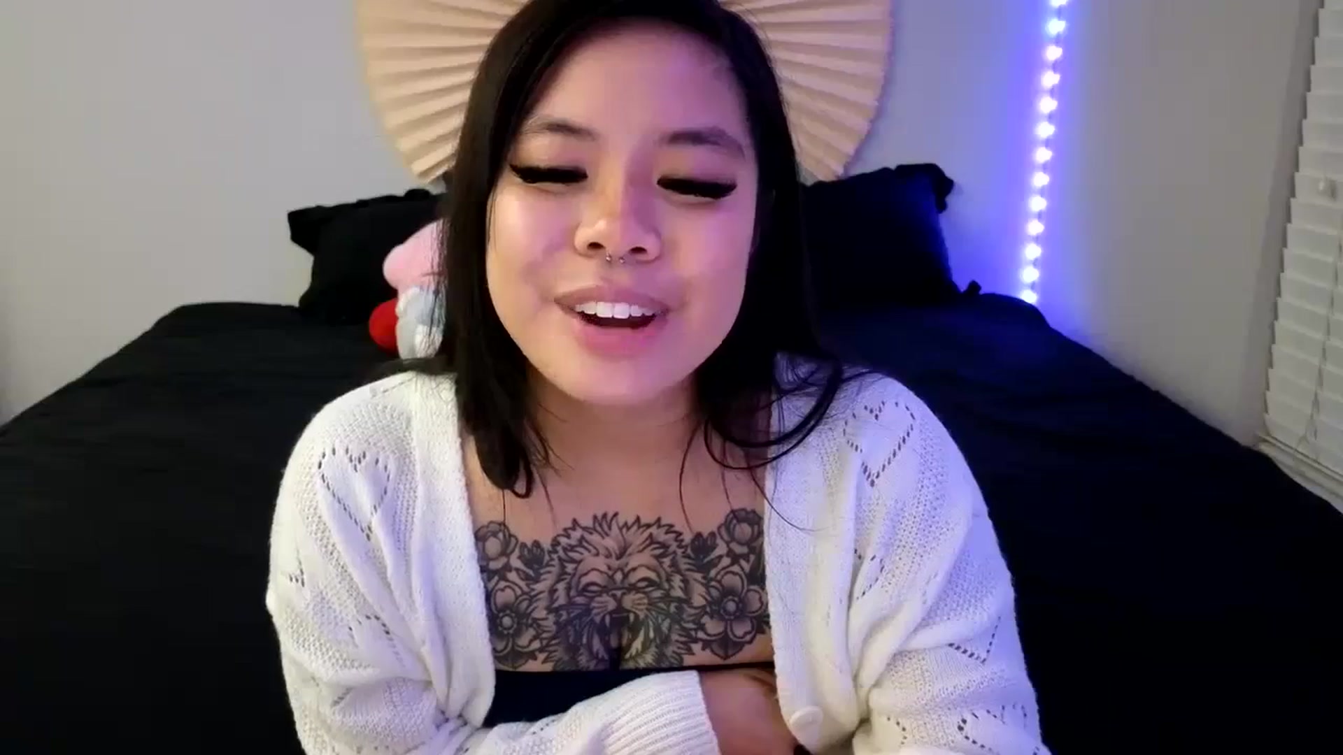 Gallery image thumbnail from dolllface's myfreecams stream on, 12/01/2023, 09:13 image 15 of 20