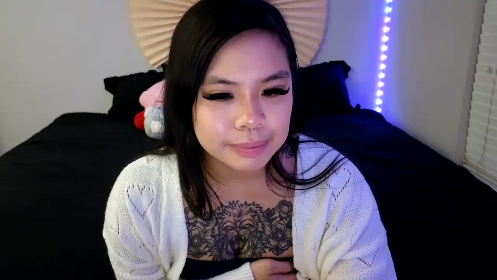 Gallery image thumbnail from dolllface's myfreecams stream on, 12/01/2023, 09:13 image 17 of 20