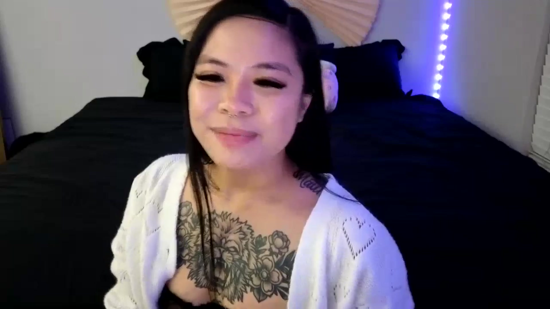 Gallery image thumbnail from dolllface's myfreecams stream on, 12/02/2023, 09:24 image 15 of 20