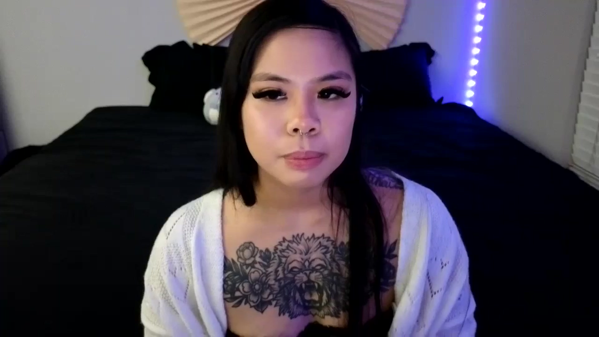 Gallery image thumbnail from dolllface's myfreecams stream on, 12/02/2023, 09:24 image 11 of 20
