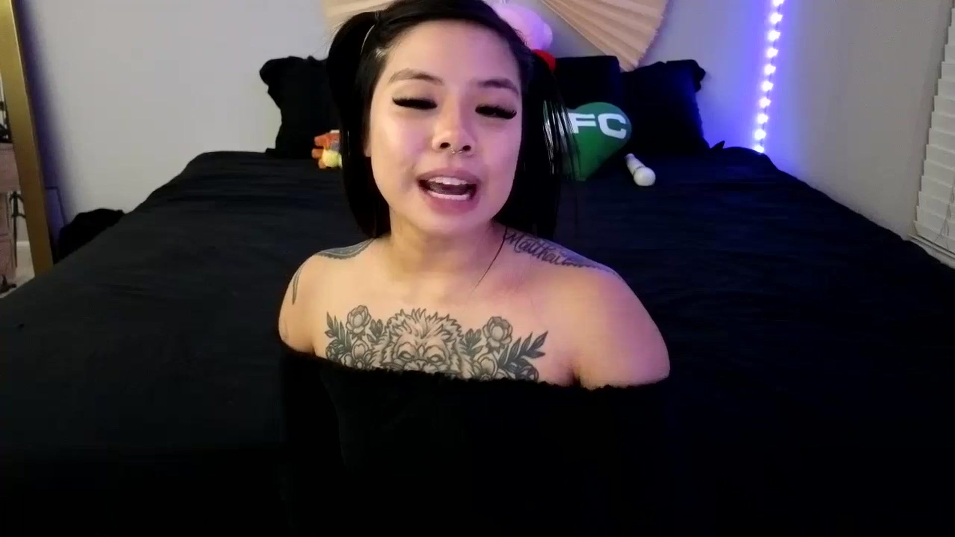 Gallery image thumbnail from dolllface's myfreecams stream on, 12/03/2023, 10:49 image 15 of 20
