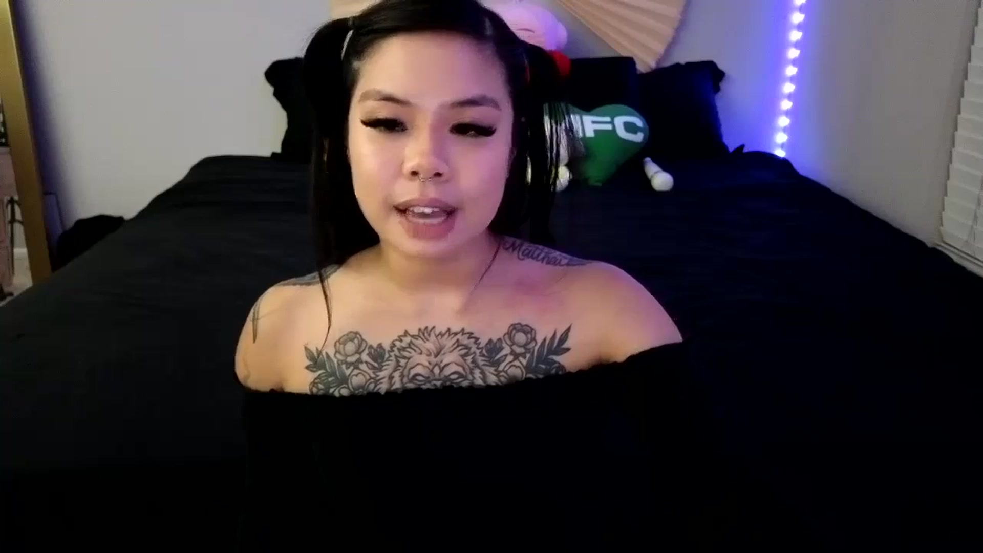 Gallery image thumbnail from dolllface's myfreecams stream on, 12/03/2023, 10:49 image 14 of 20