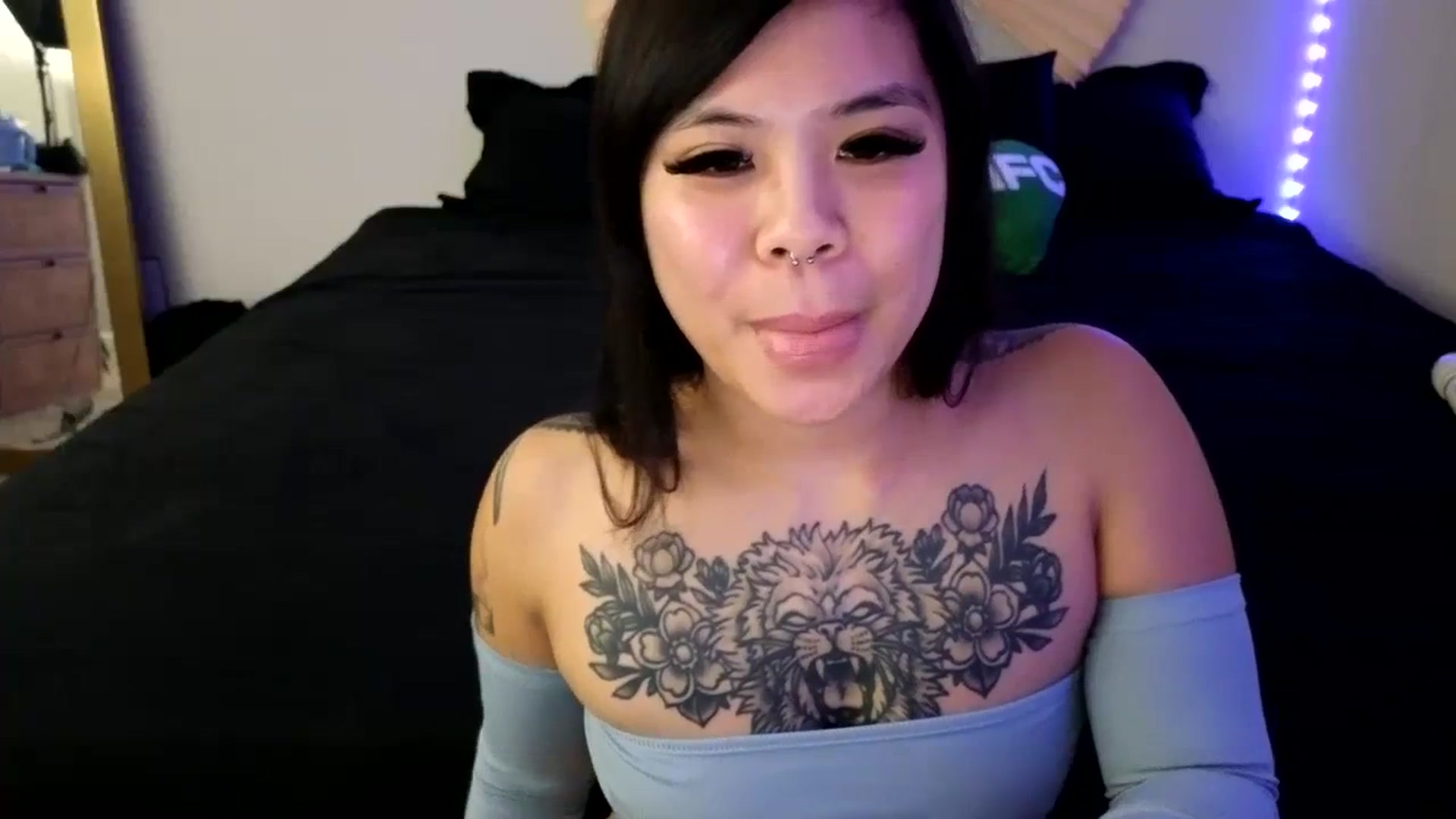 Gallery image thumbnail from dolllface's myfreecams stream on, 12/04/2023, 11:37 image 9 of 20