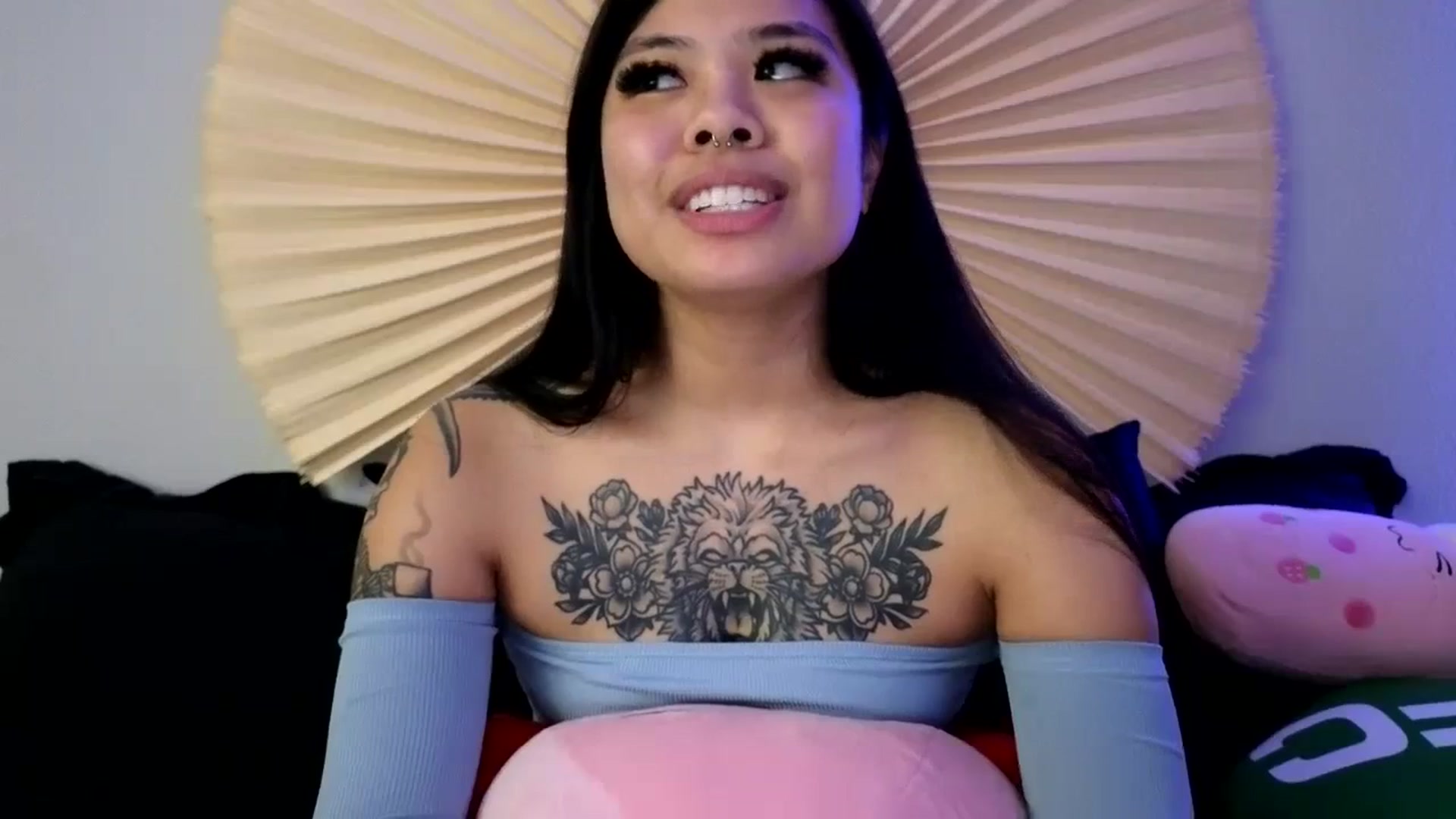 Gallery image thumbnail from dolllface's myfreecams stream on, 12/04/2023, 11:47 image 11 of 20