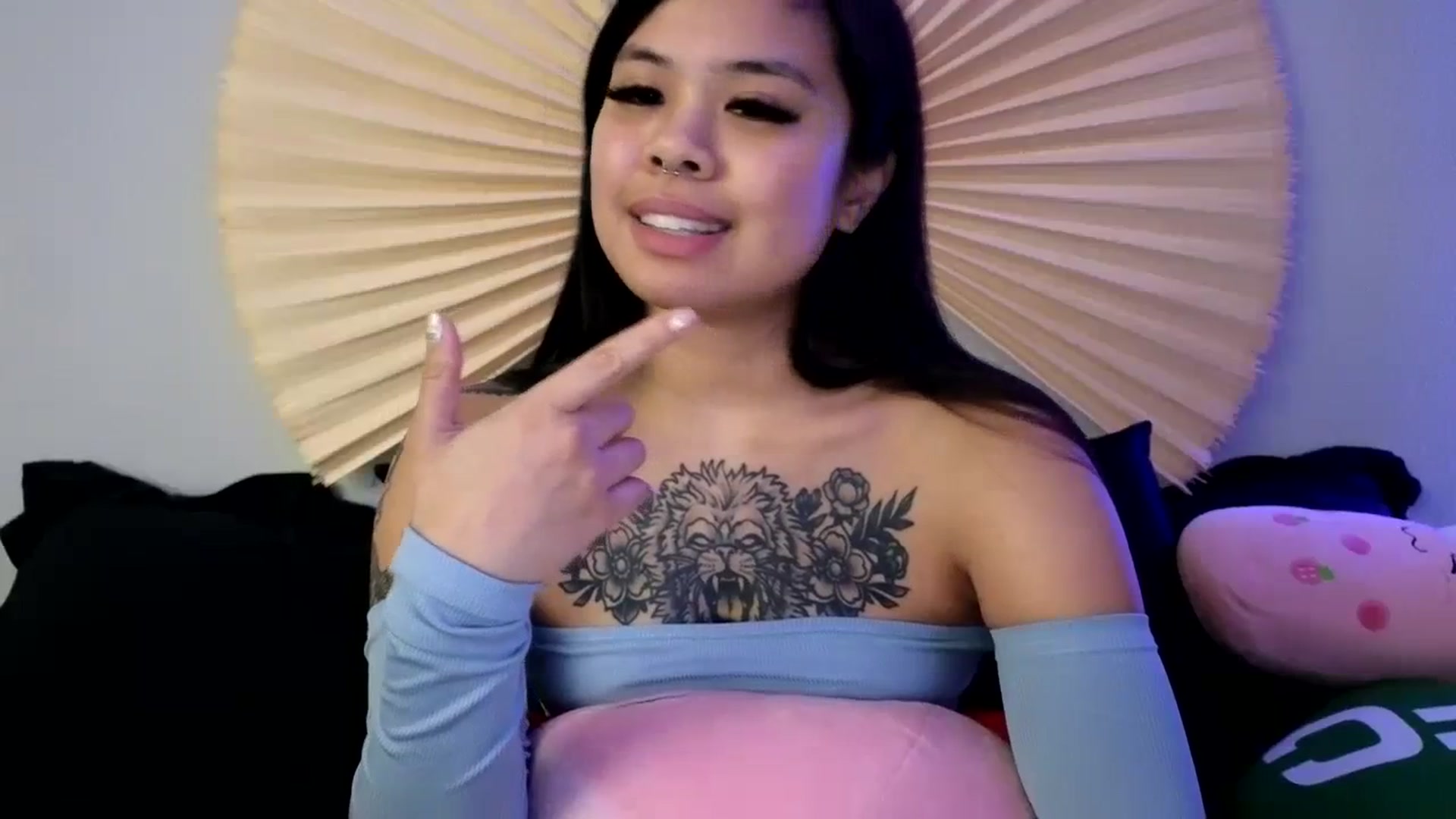 Gallery image thumbnail from dolllface's myfreecams stream on, 12/04/2023, 11:47 image 9 of 20