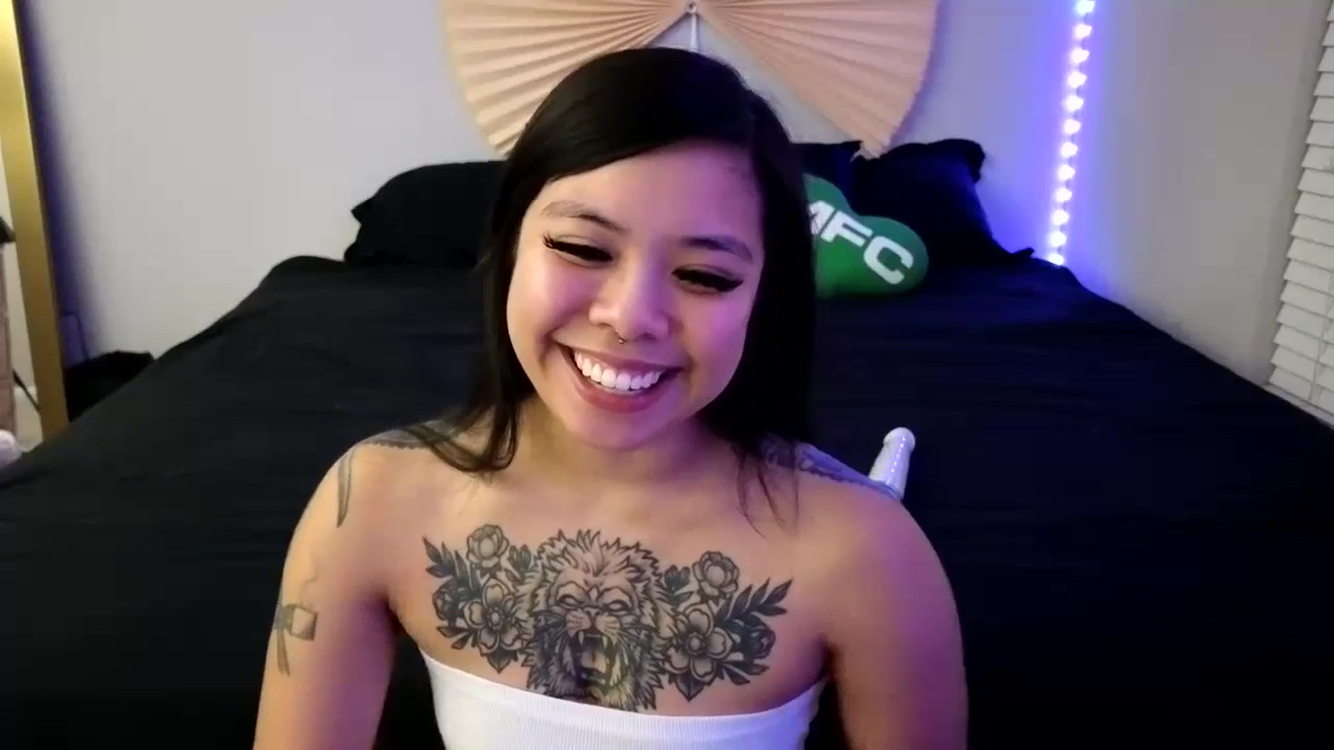 Gallery image thumbnail from dolllface's myfreecams stream on, 12/06/2023, 08:21 image 3 of 20