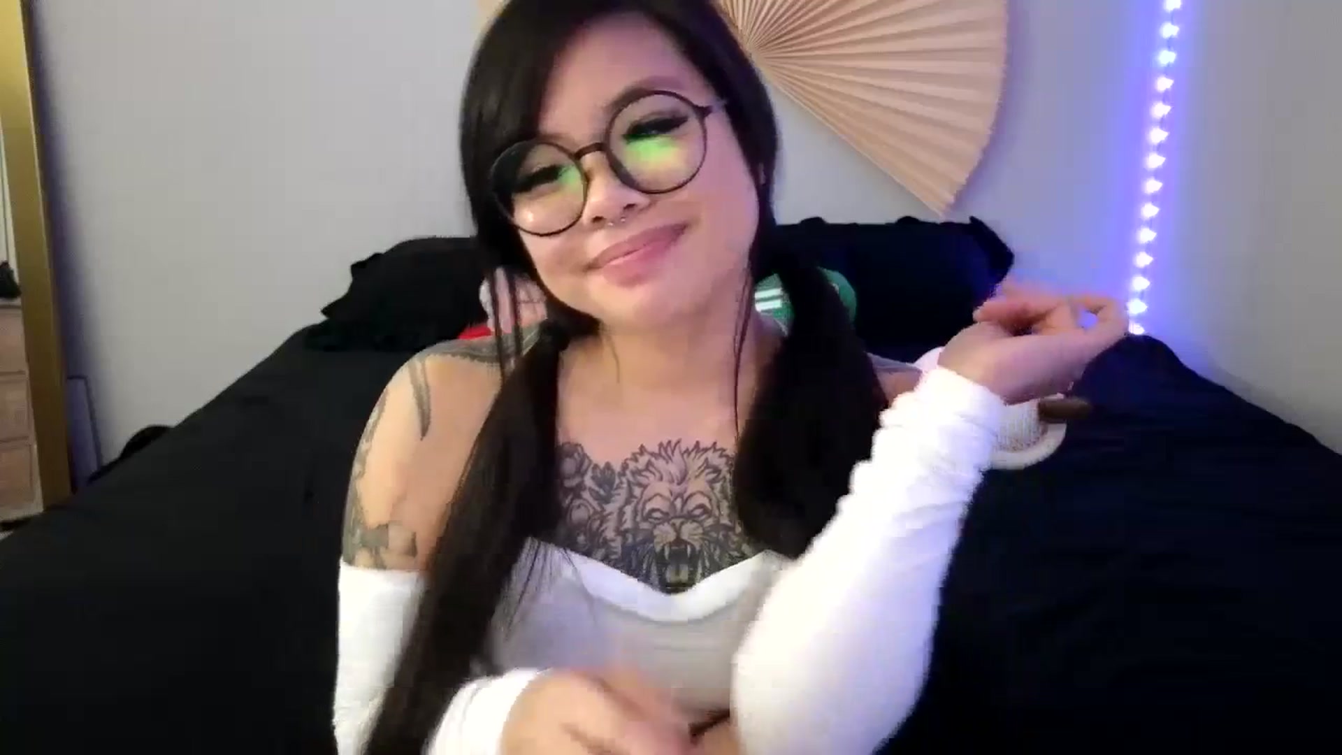 Gallery image thumbnail from dolllface's myfreecams stream on, 12/12/2023, 09:34 image 16 of 20