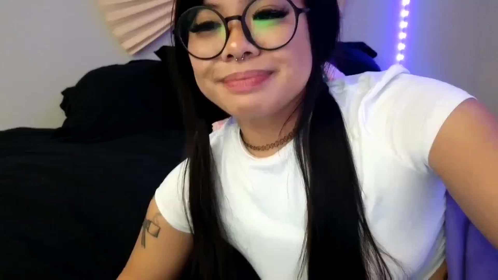 Gallery image thumbnail from dolllface's myfreecams stream on, 12/13/2023, 10:38 image 18 of 20