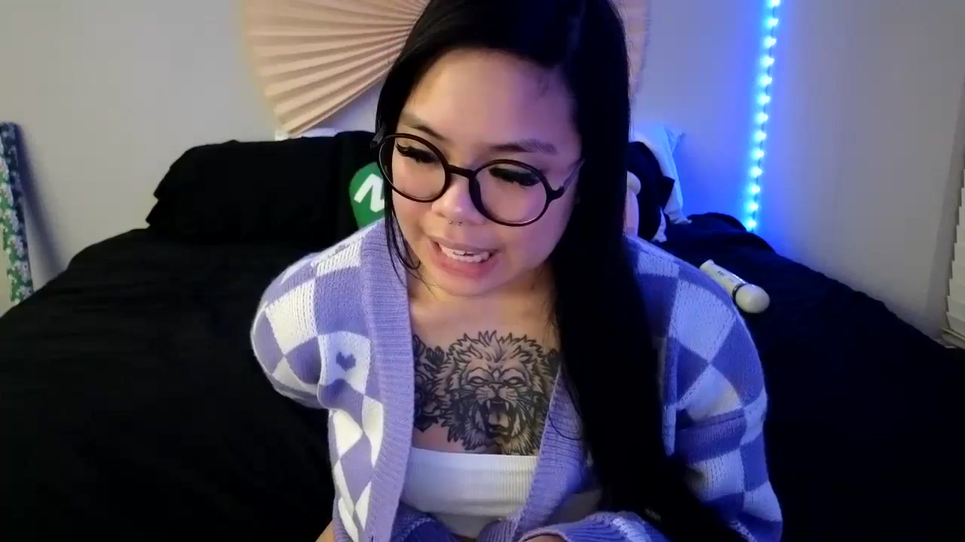 Gallery image thumbnail from dolllface's myfreecams stream on, 12/15/2023, 11:20 image 3 of 20