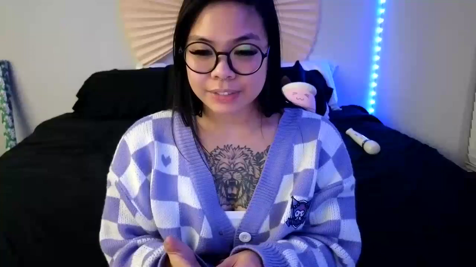 Gallery image thumbnail from dolllface's myfreecams stream on, 12/15/2023, 11:20 image 1 of 20