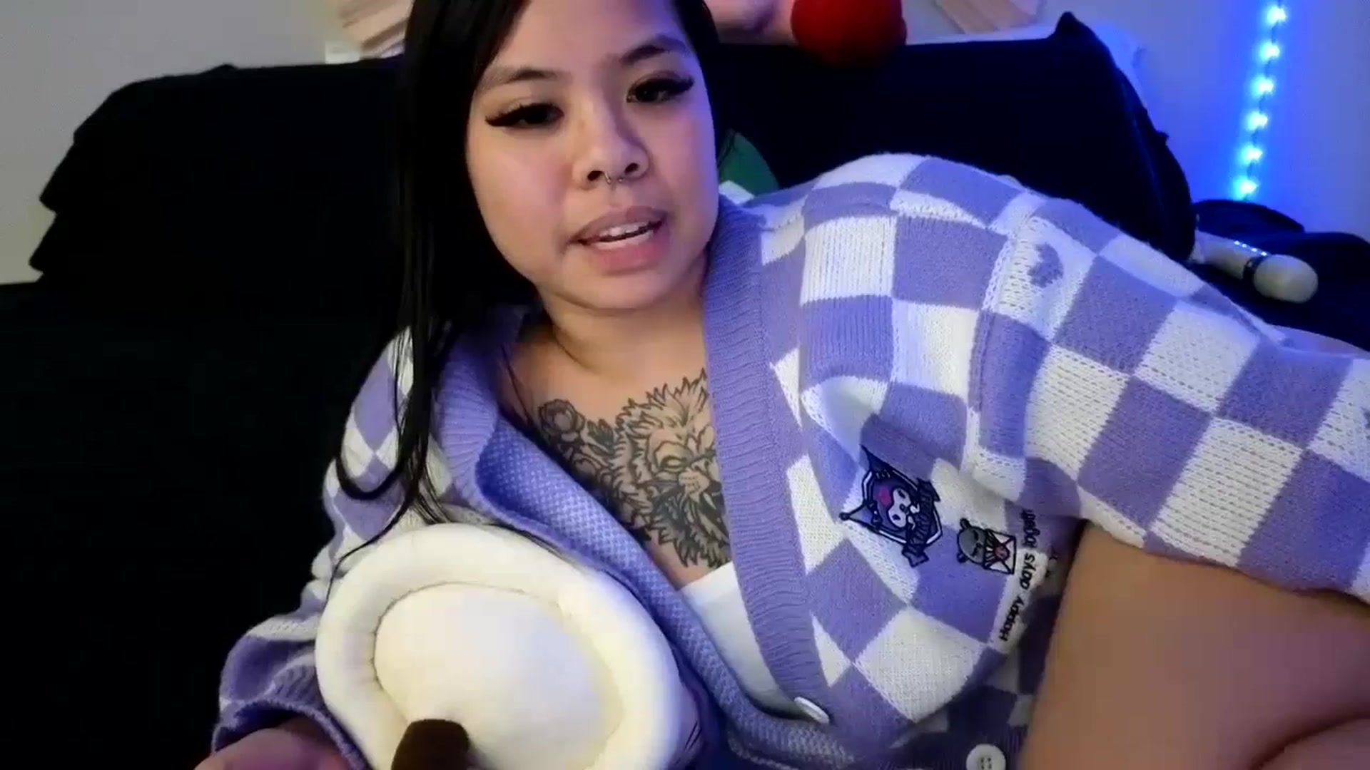 Gallery image thumbnail from dolllface's myfreecams stream on, 12/15/2023, 11:20 image 17 of 20