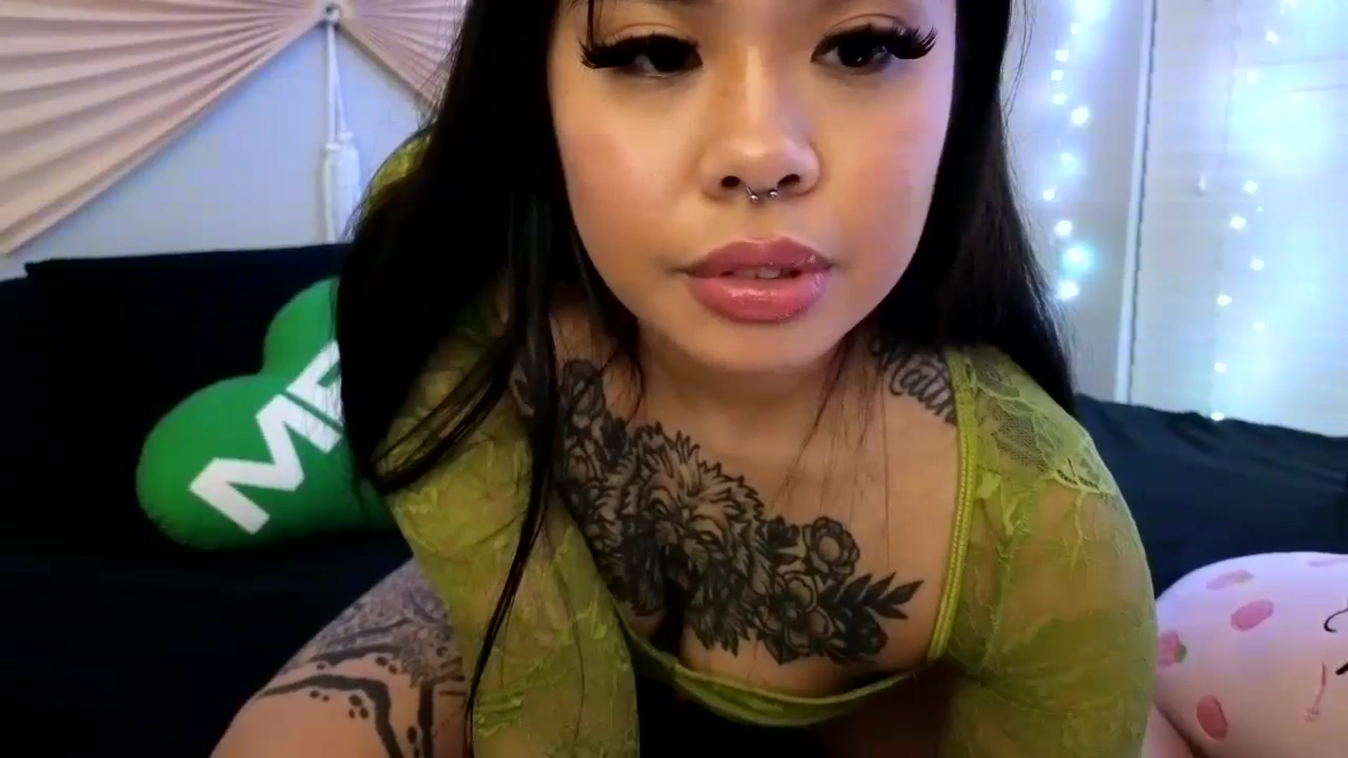 Gallery image thumbnail from dolllface's myfreecams stream on, 12/22/2023, 10:22 image 12 of 20