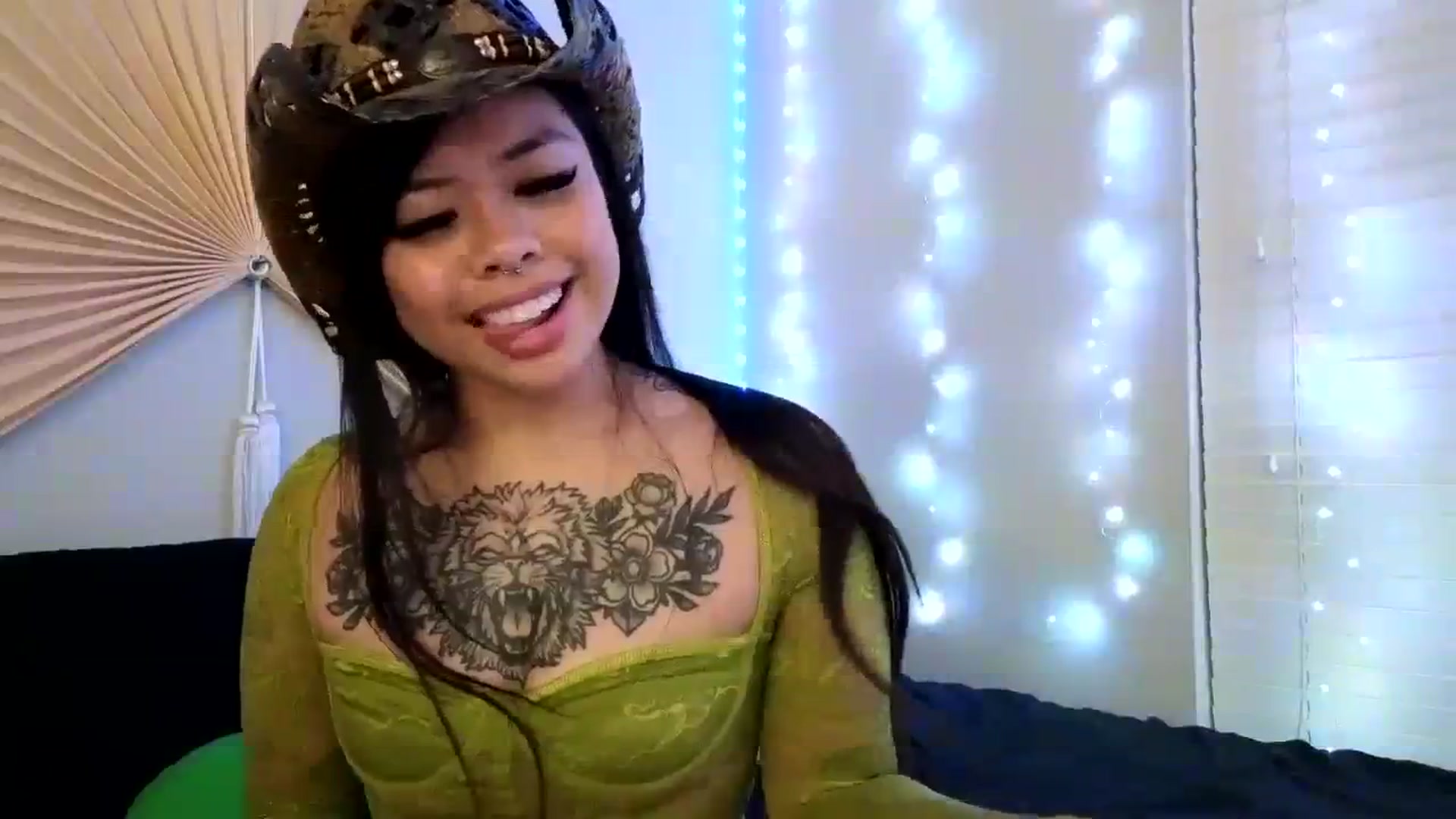 Gallery image thumbnail from dolllface's myfreecams stream on, 12/22/2023, 11:04 image 7 of 20