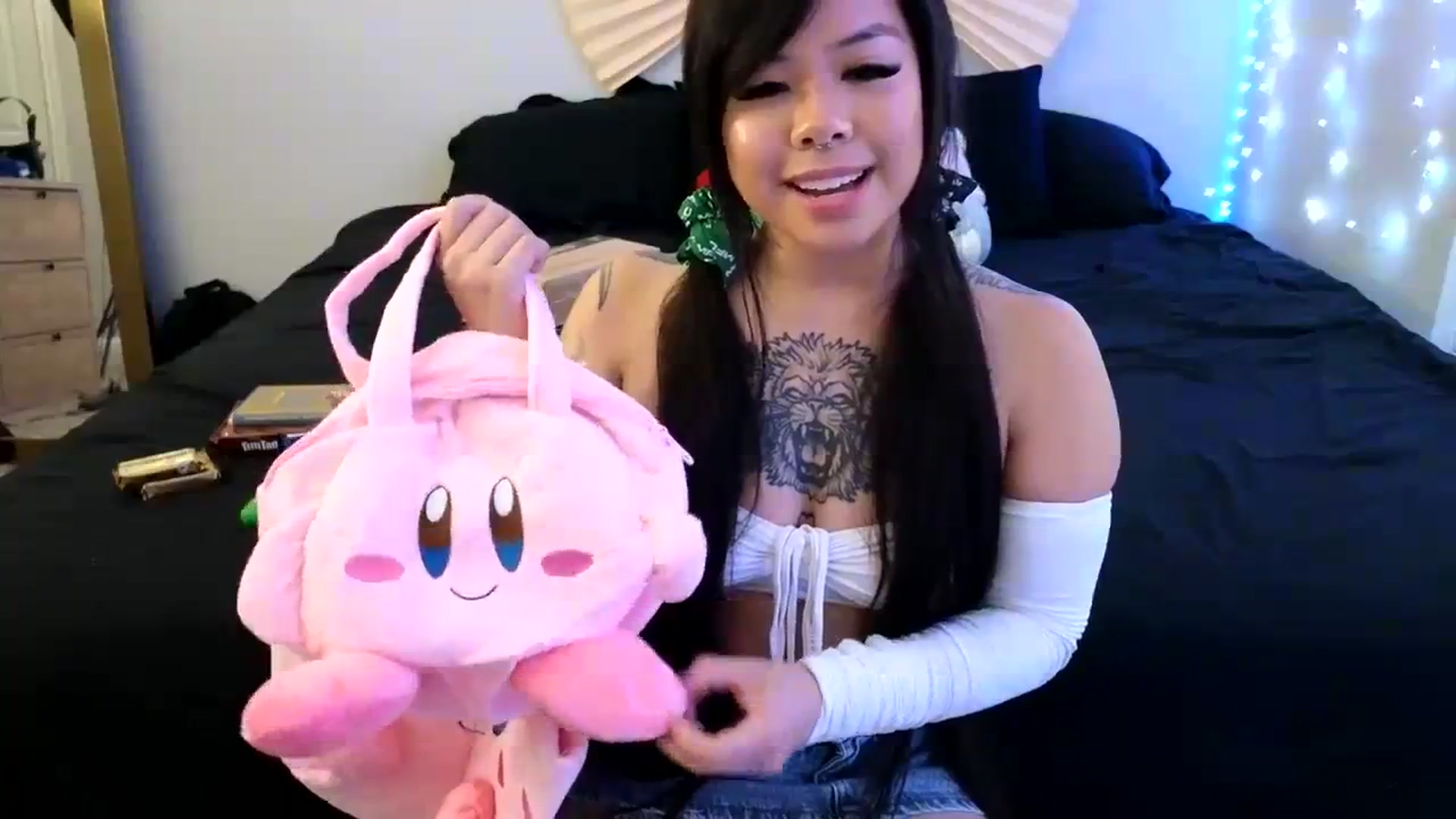 Gallery image thumbnail from dolllface's myfreecams stream on, 12/27/2023, 11:12 image 10 of 20