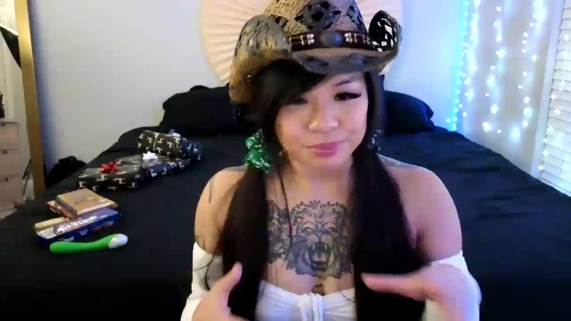 Gallery image thumbnail from dolllface's myfreecams stream on, 12/27/2023, 11:12 image 19 of 20