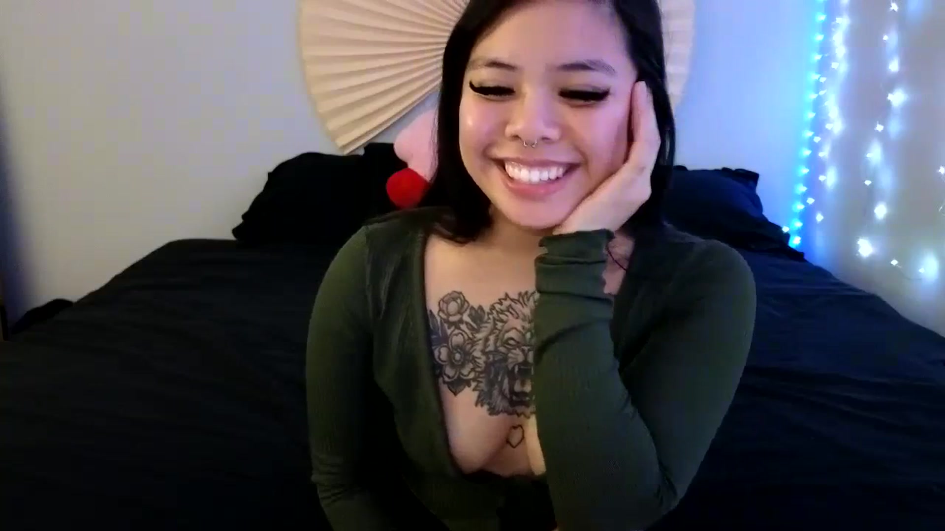 Gallery image thumbnail from dolllface's myfreecams stream on, 12/29/2023, 09:32 image 12 of 20