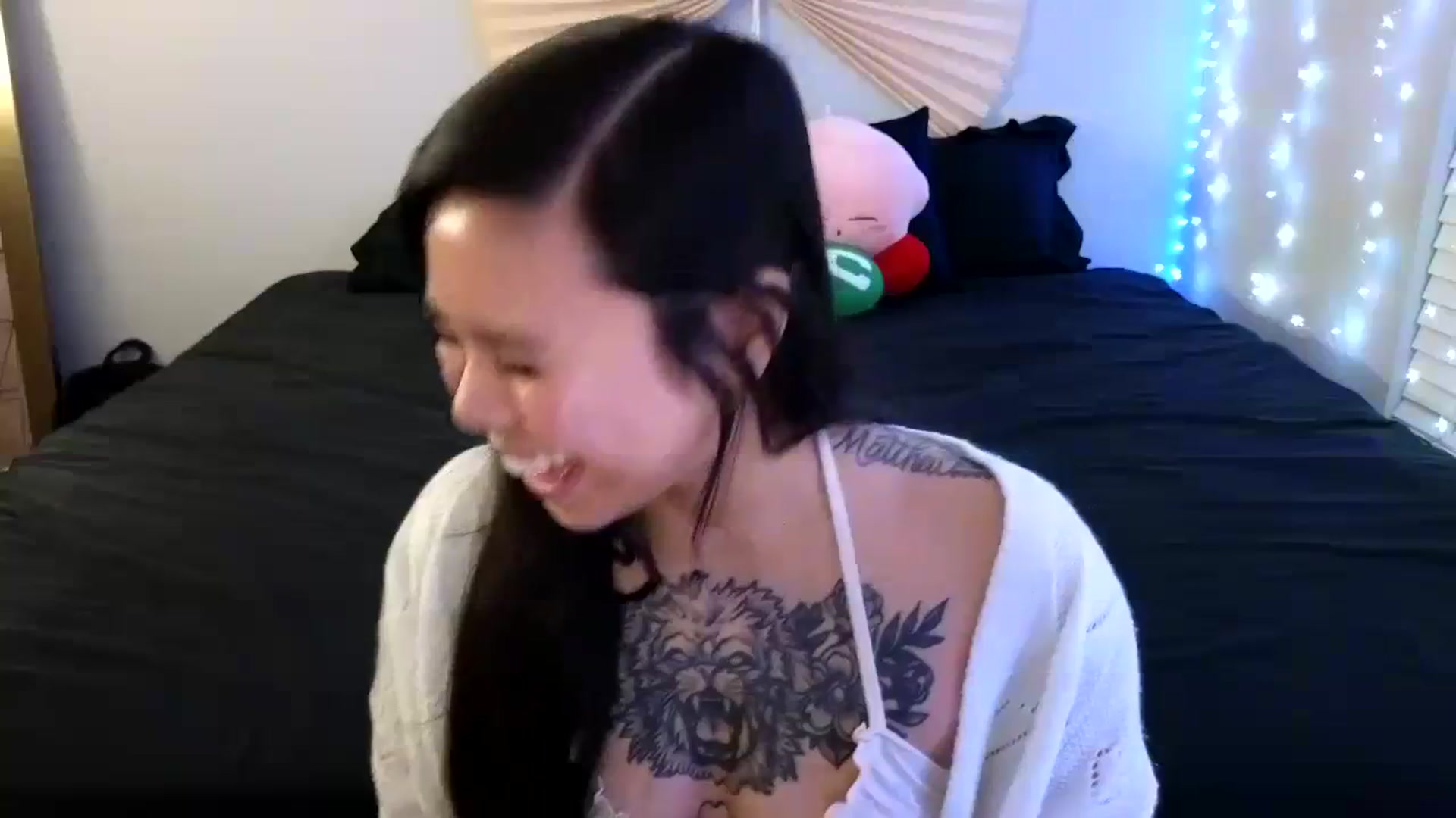 Gallery image thumbnail from dolllface's myfreecams stream on, 01/10/2024, 08:37 image 5 of 20