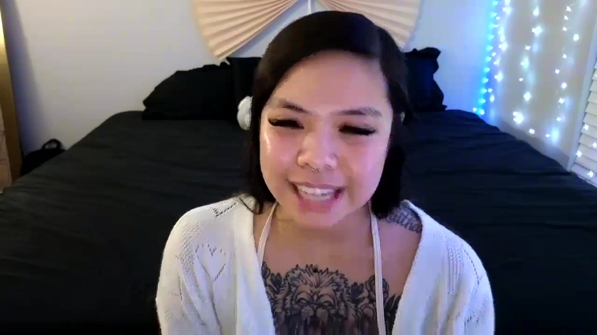Gallery image thumbnail from dolllface's myfreecams stream on, 01/10/2024, 08:37 image 3 of 20